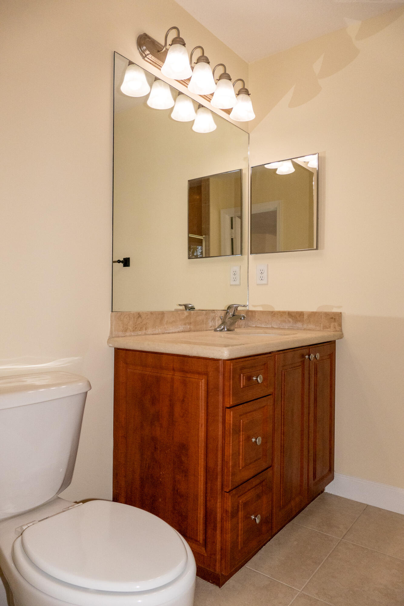 491 SW Mccomb Port St Lucie, FL 34953