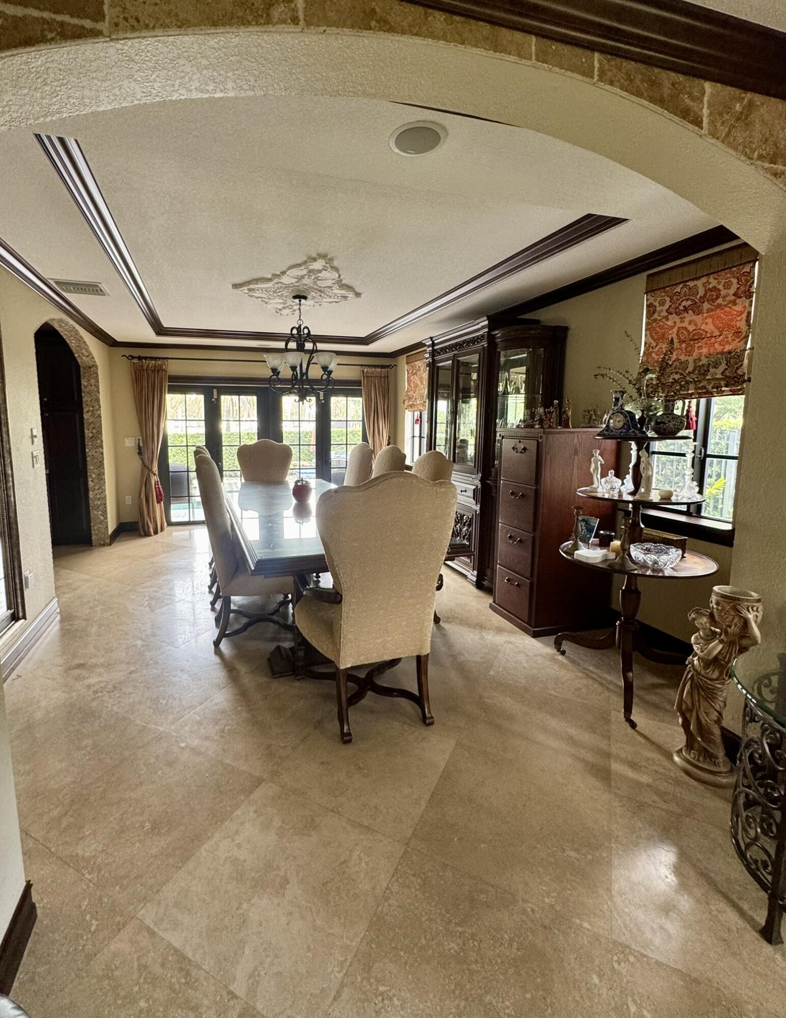 4501 SW 10th Miami, FL 33134