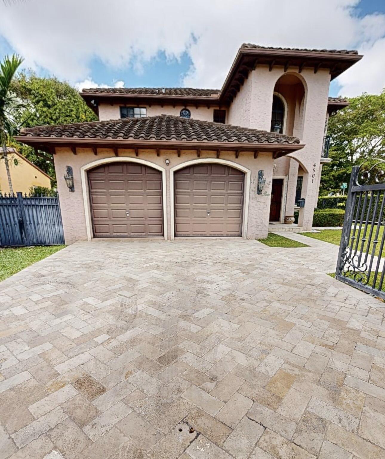 4501 SW 10th Miami, FL 33134