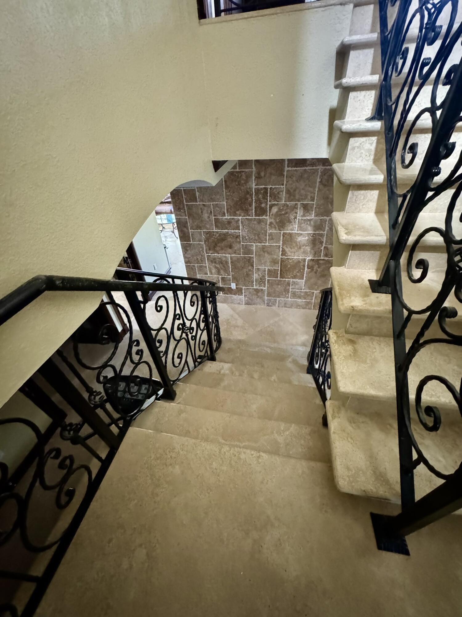 4501 SW 10th Miami, FL 33134