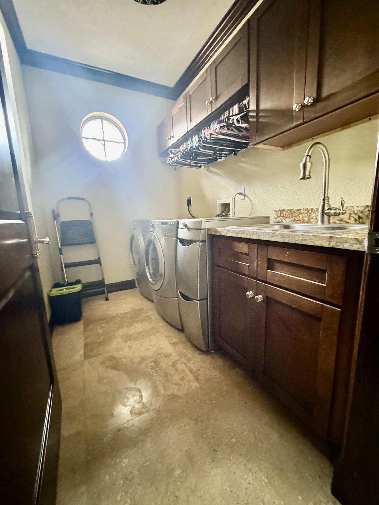 4501 SW 10th Miami, FL 33134