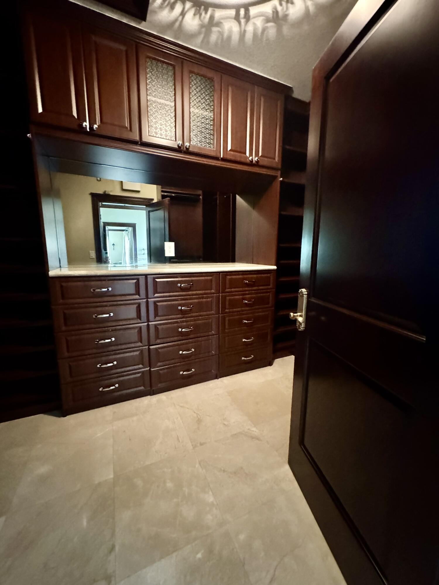 4501 SW 10th Miami, FL 33134