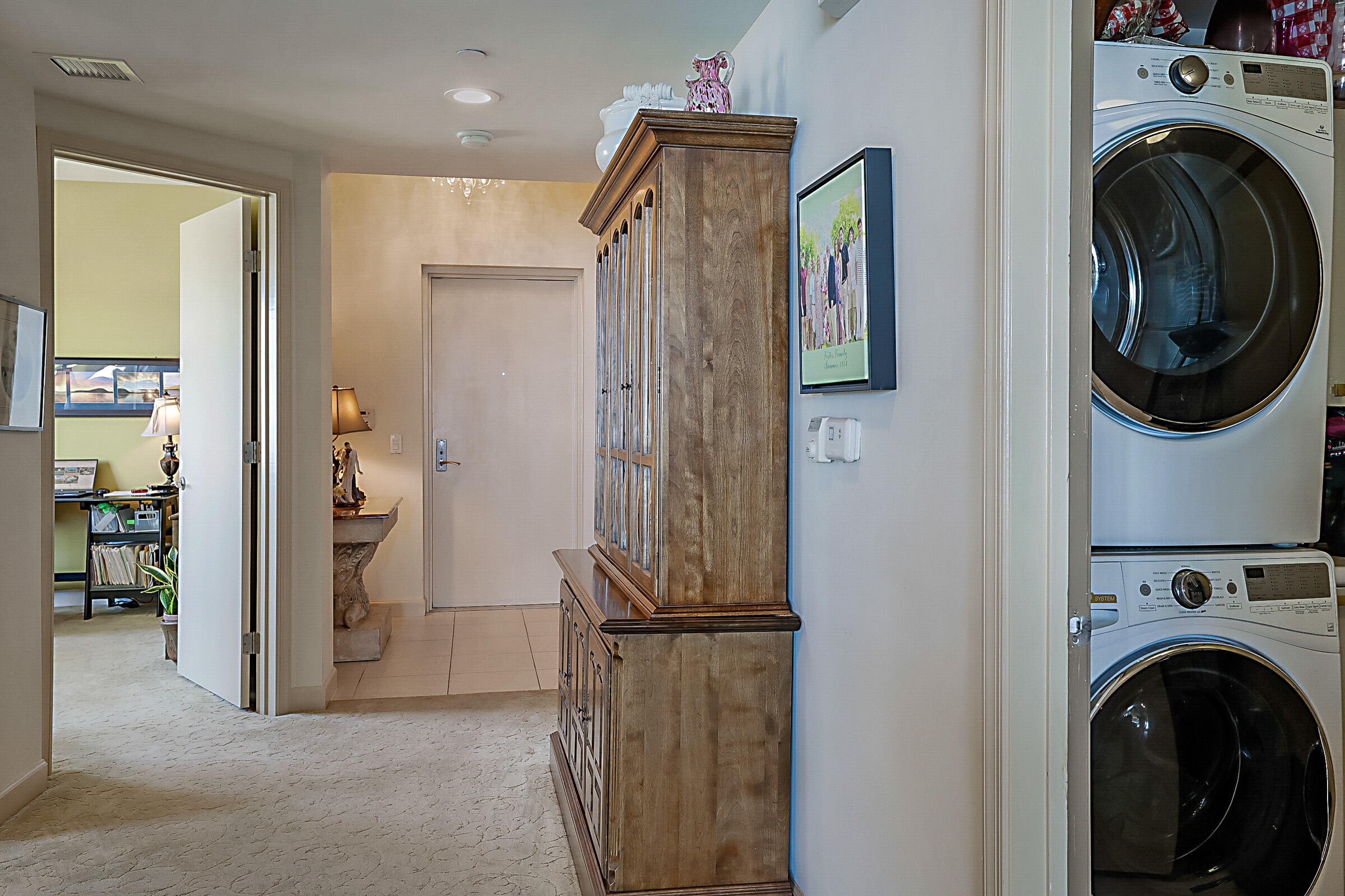 2640 Lake Shr #1416 Riviera Beach, FL 33404