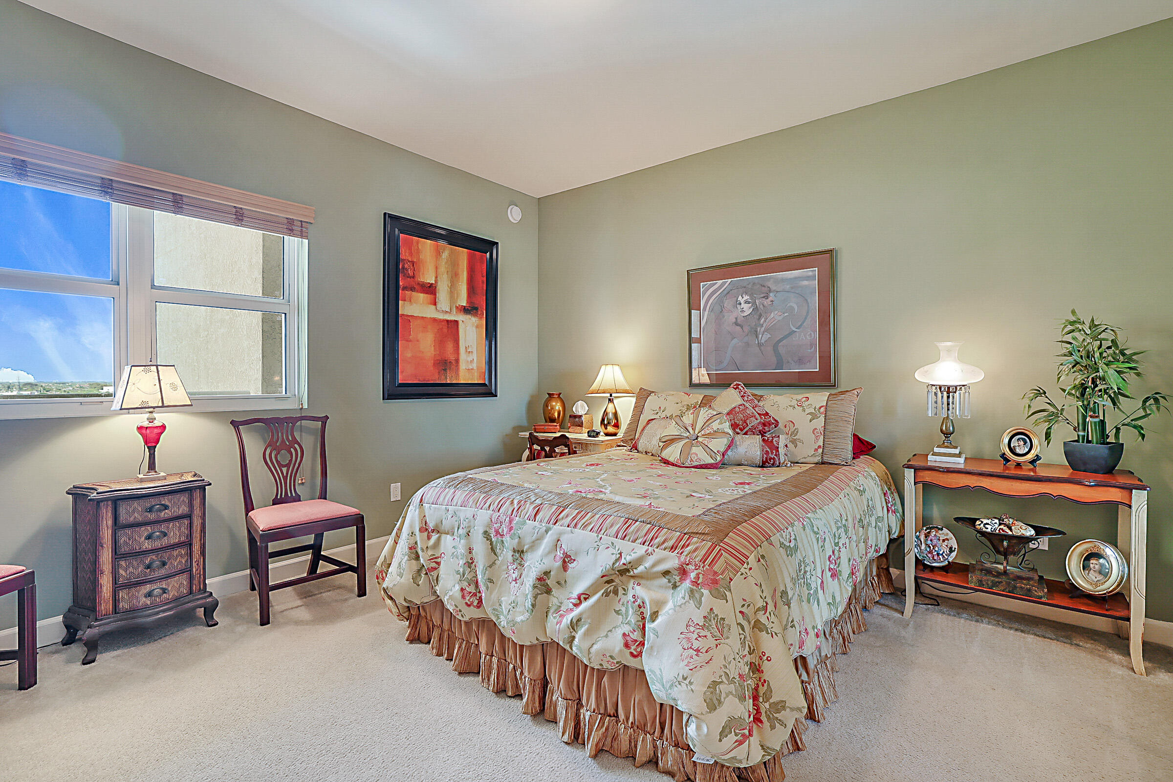 2640 Lake Shr #1416 Riviera Beach, FL 33404