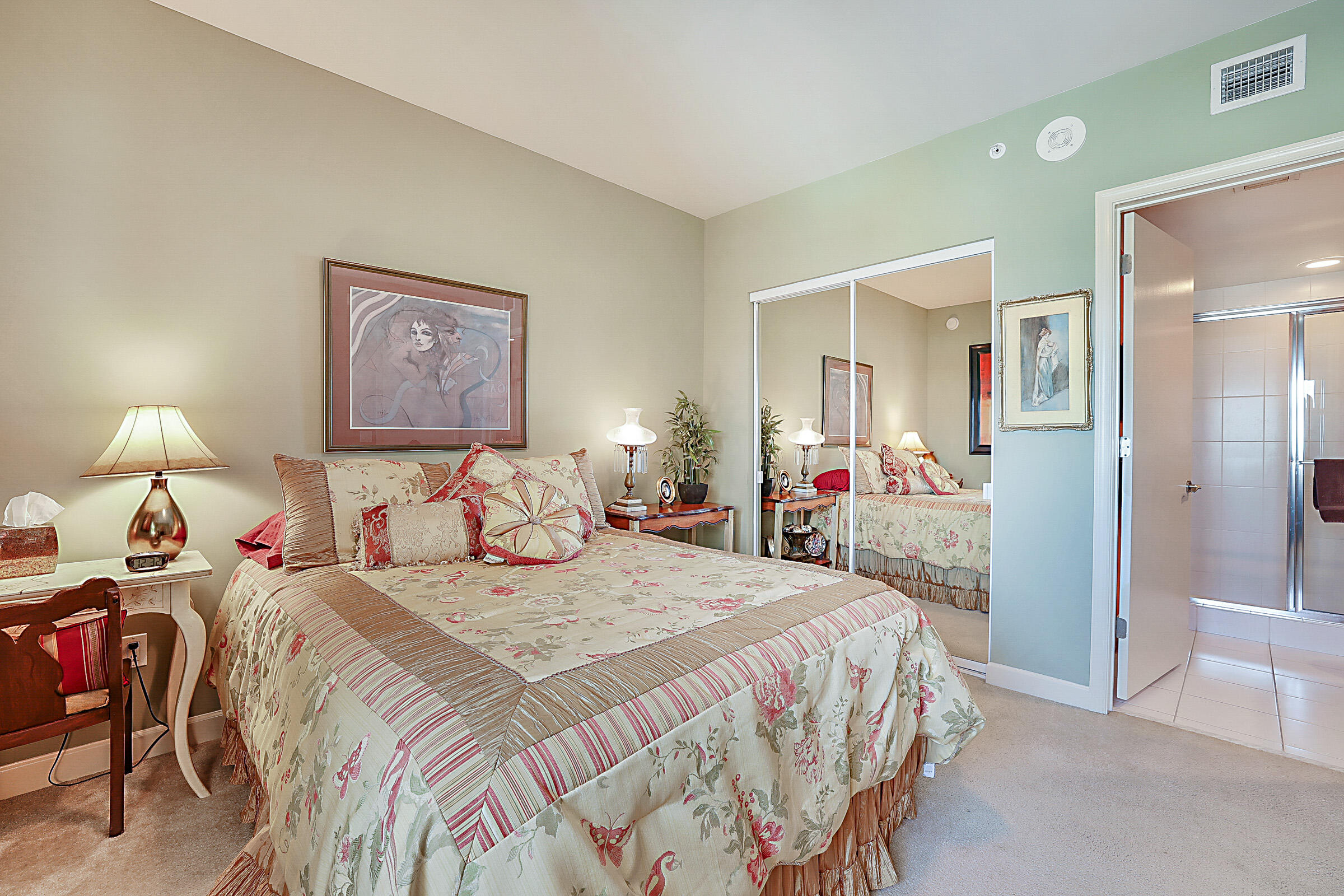 2640 Lake Shr #1416 Riviera Beach, FL 33404