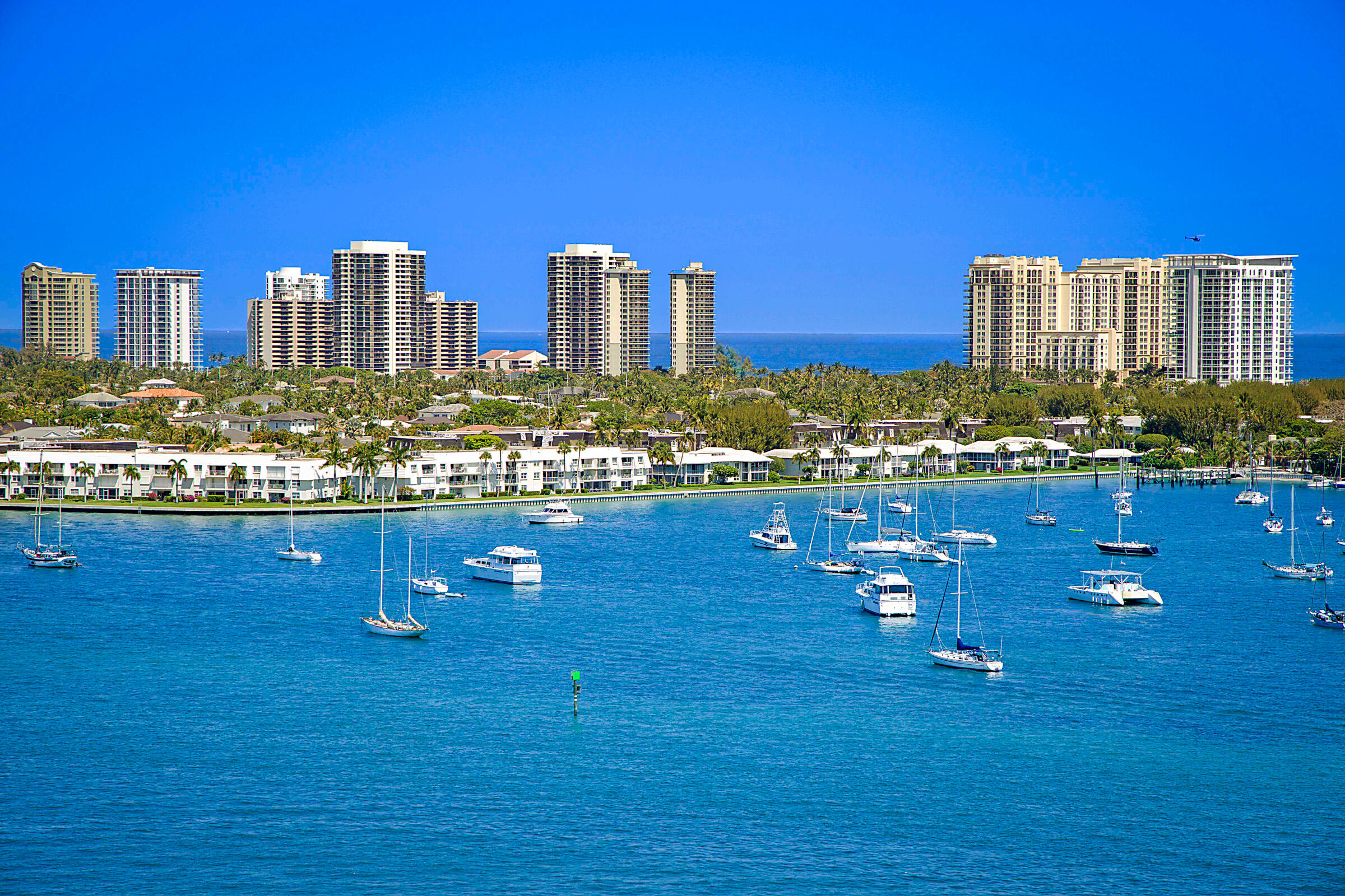 2640 Lake Shr #1416 Riviera Beach, FL 33404