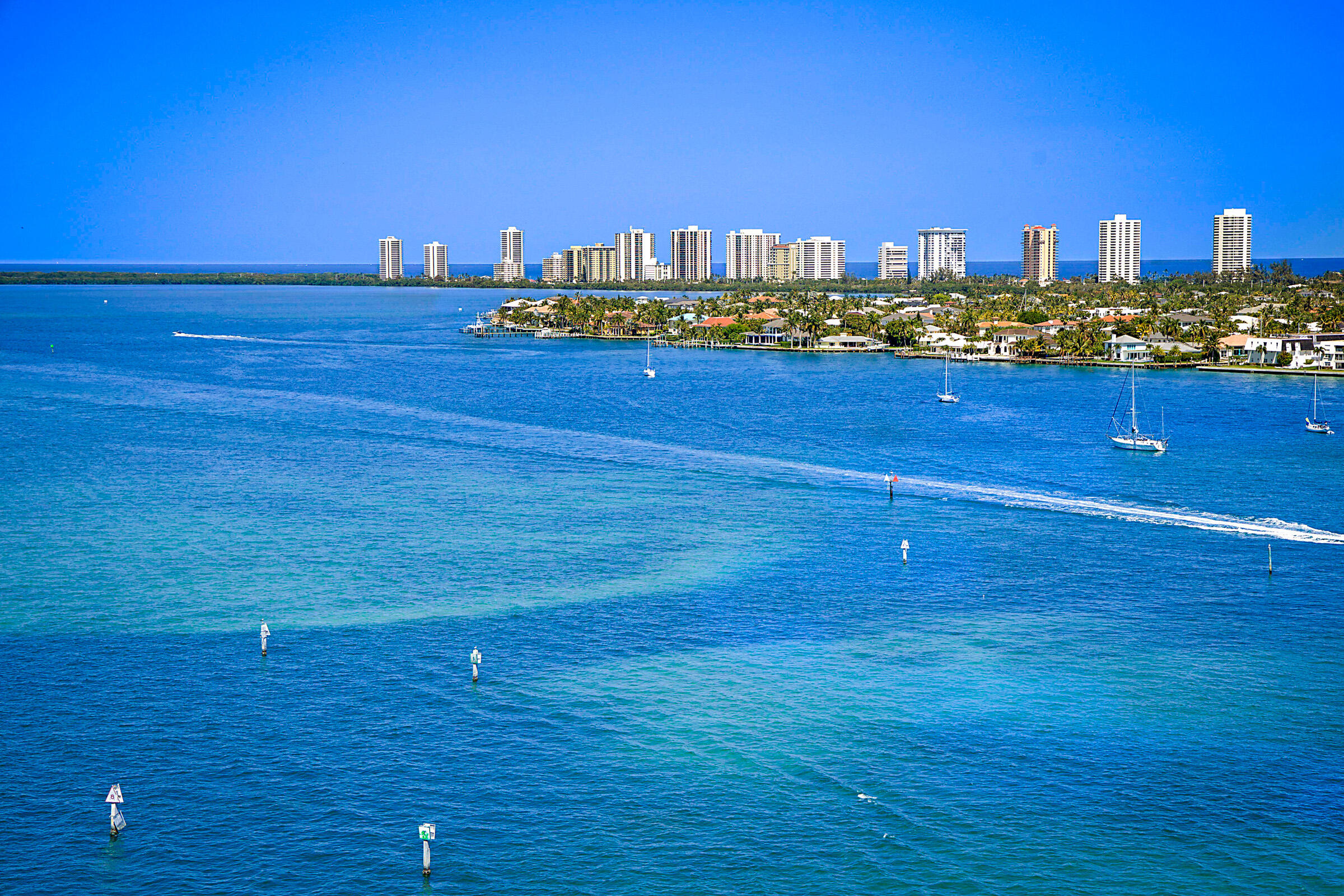 2640 Lake Shr #1416 Riviera Beach, FL 33404