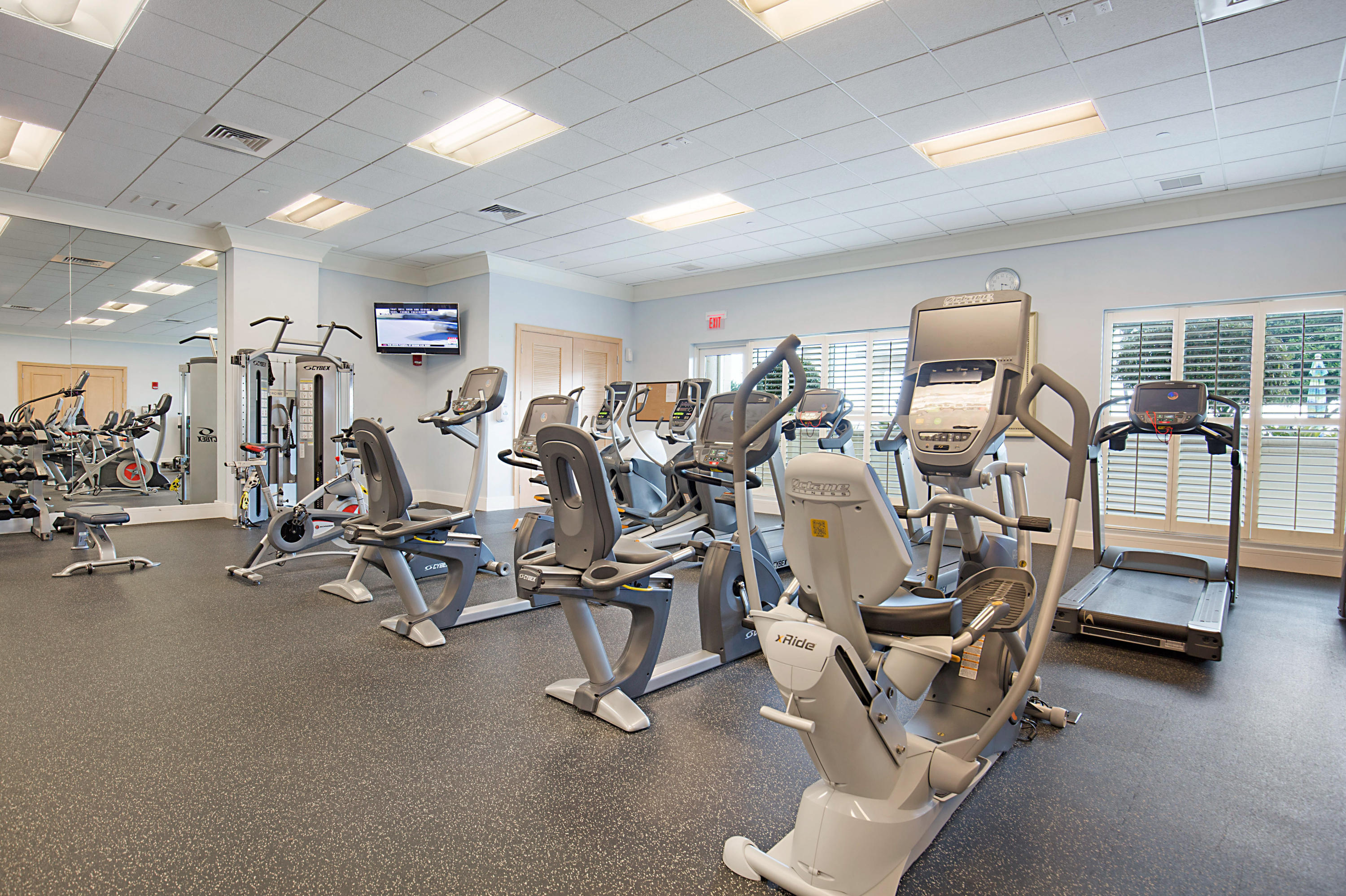 2640 Lake Shr #1416 Riviera Beach, FL 33404