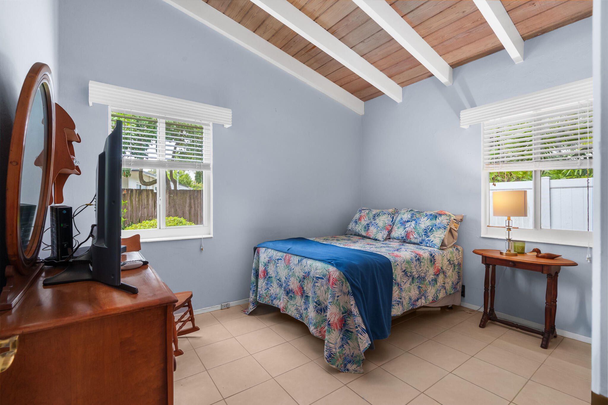 1617 NE 8th Fort Lauderdale, FL 33305