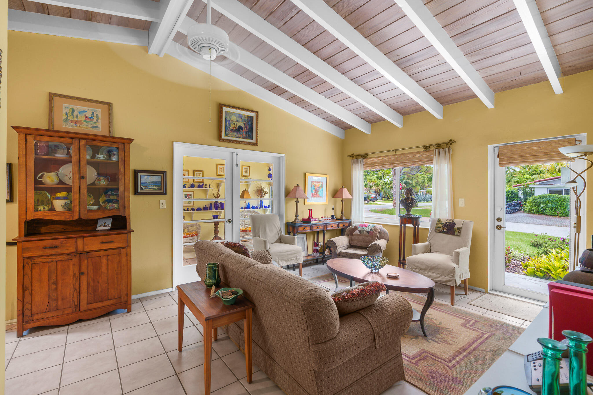 1617 NE 8th Fort Lauderdale, FL 33305