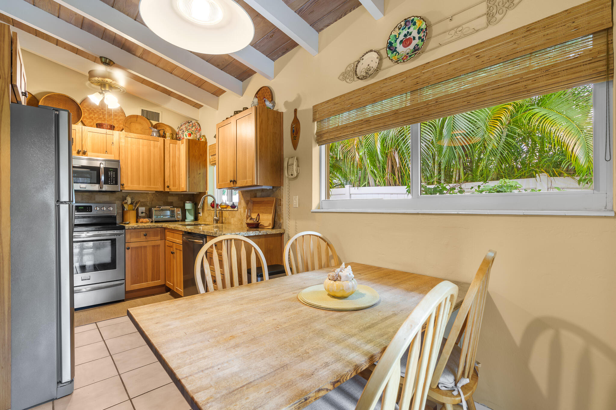 1617 NE 8th Fort Lauderdale, FL 33305