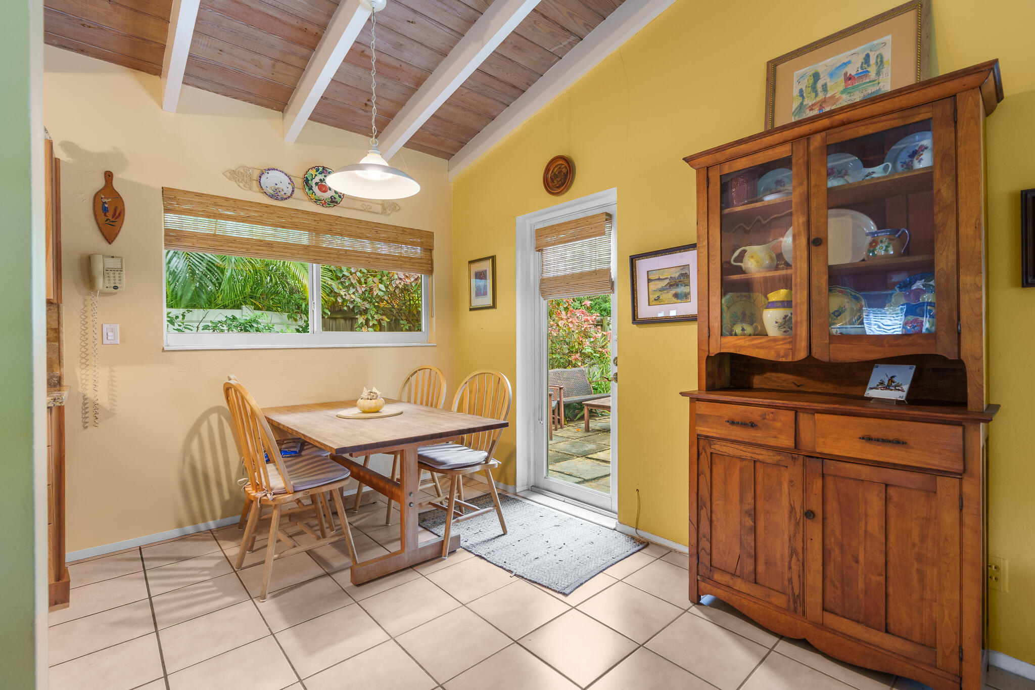 1617 NE 8th Fort Lauderdale, FL 33305