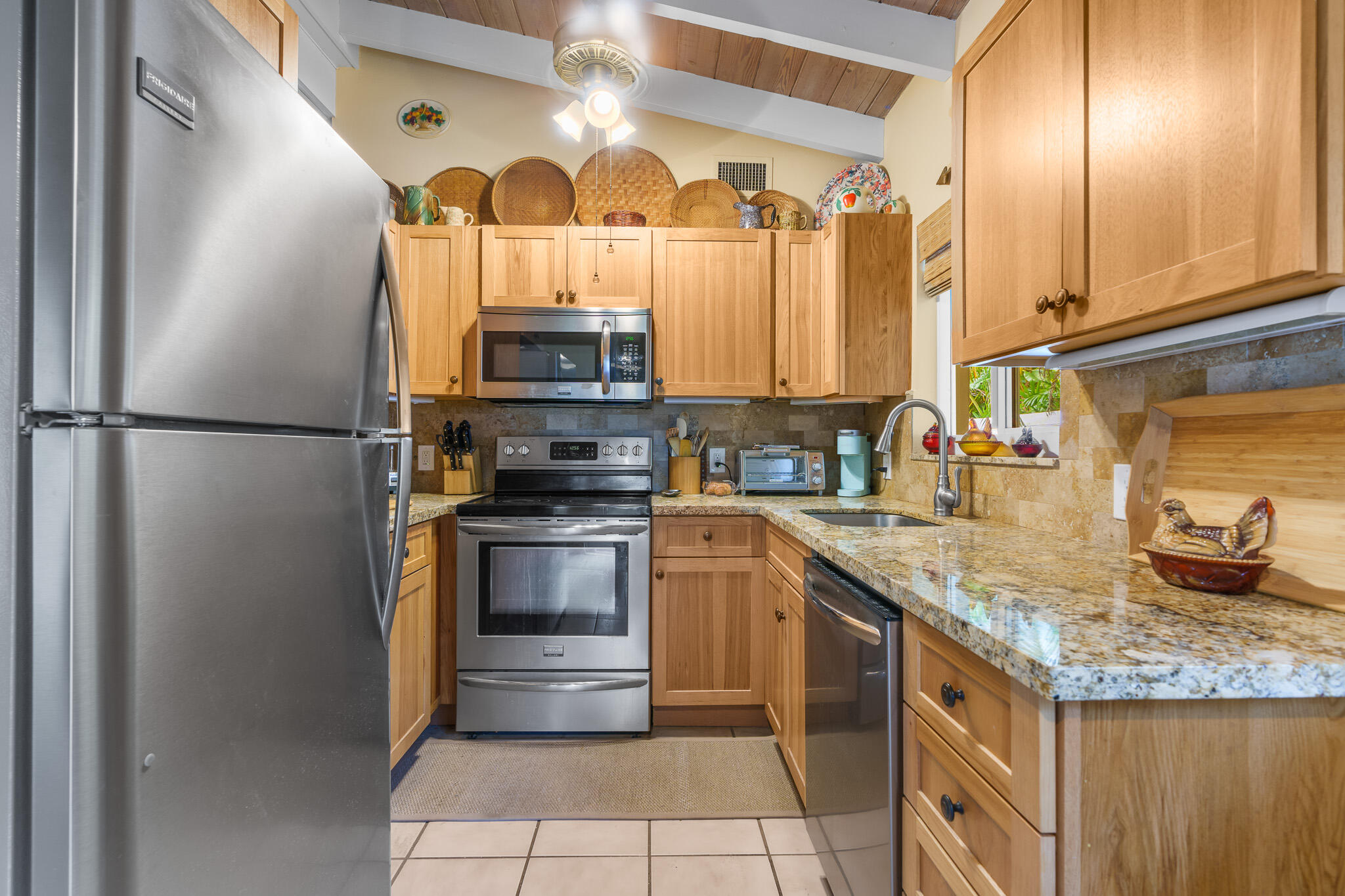 1617 NE 8th Fort Lauderdale, FL 33305