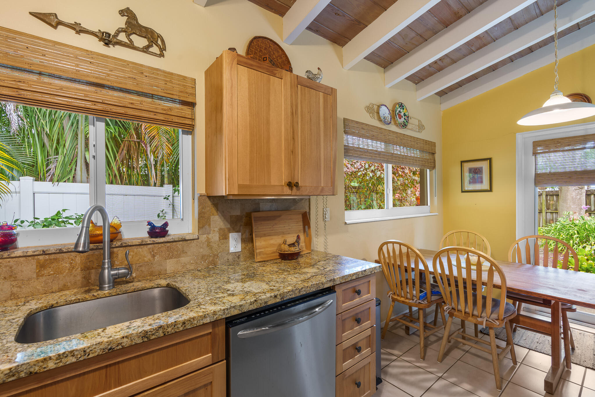 1617 NE 8th Fort Lauderdale, FL 33305