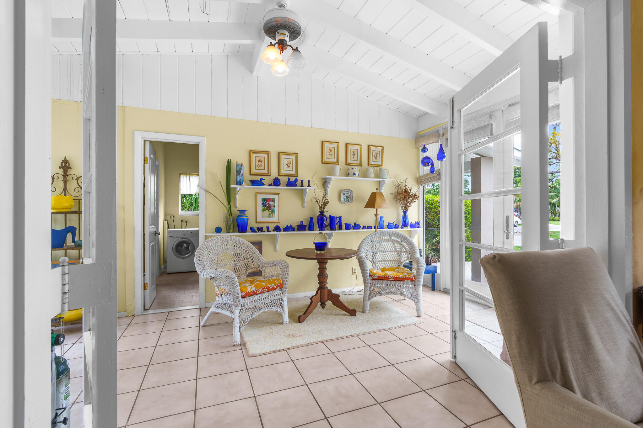 1617 NE 8th Fort Lauderdale, FL 33305