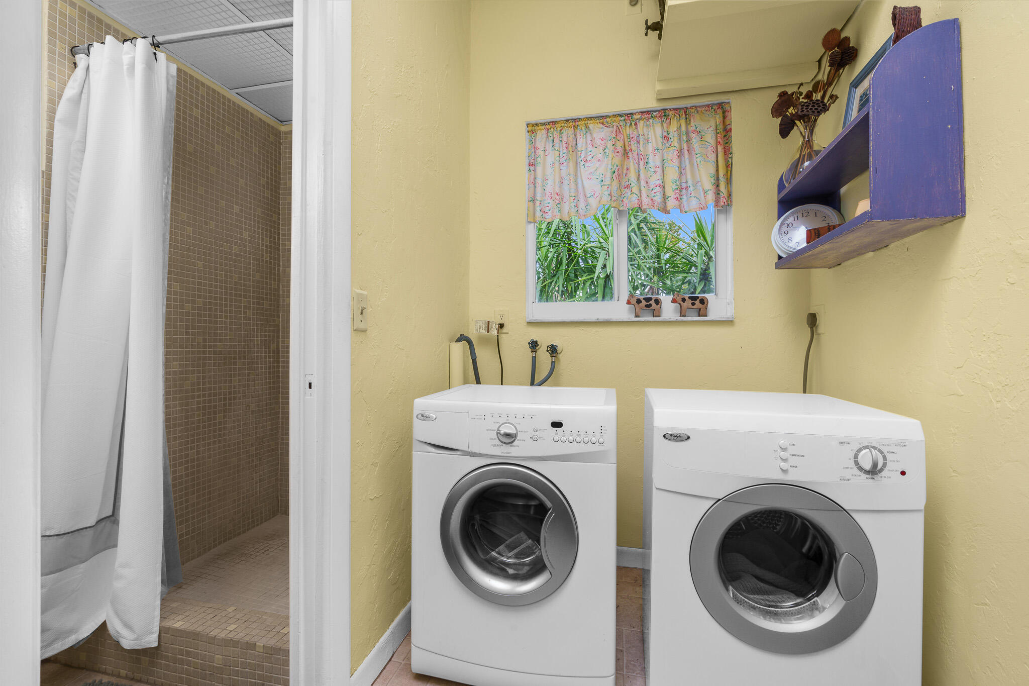 1617 NE 8th Fort Lauderdale, FL 33305