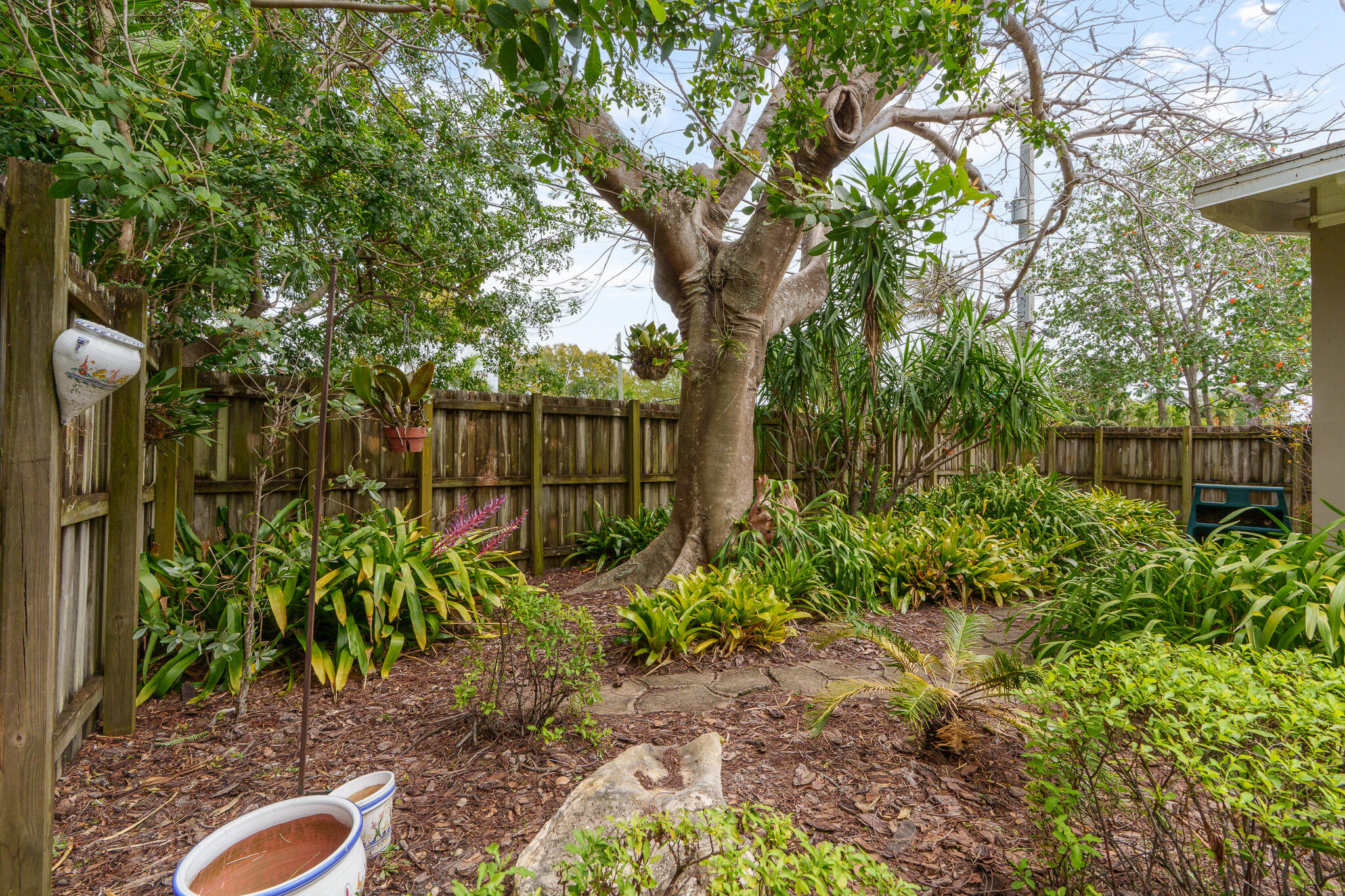 1617 NE 8th Fort Lauderdale, FL 33305