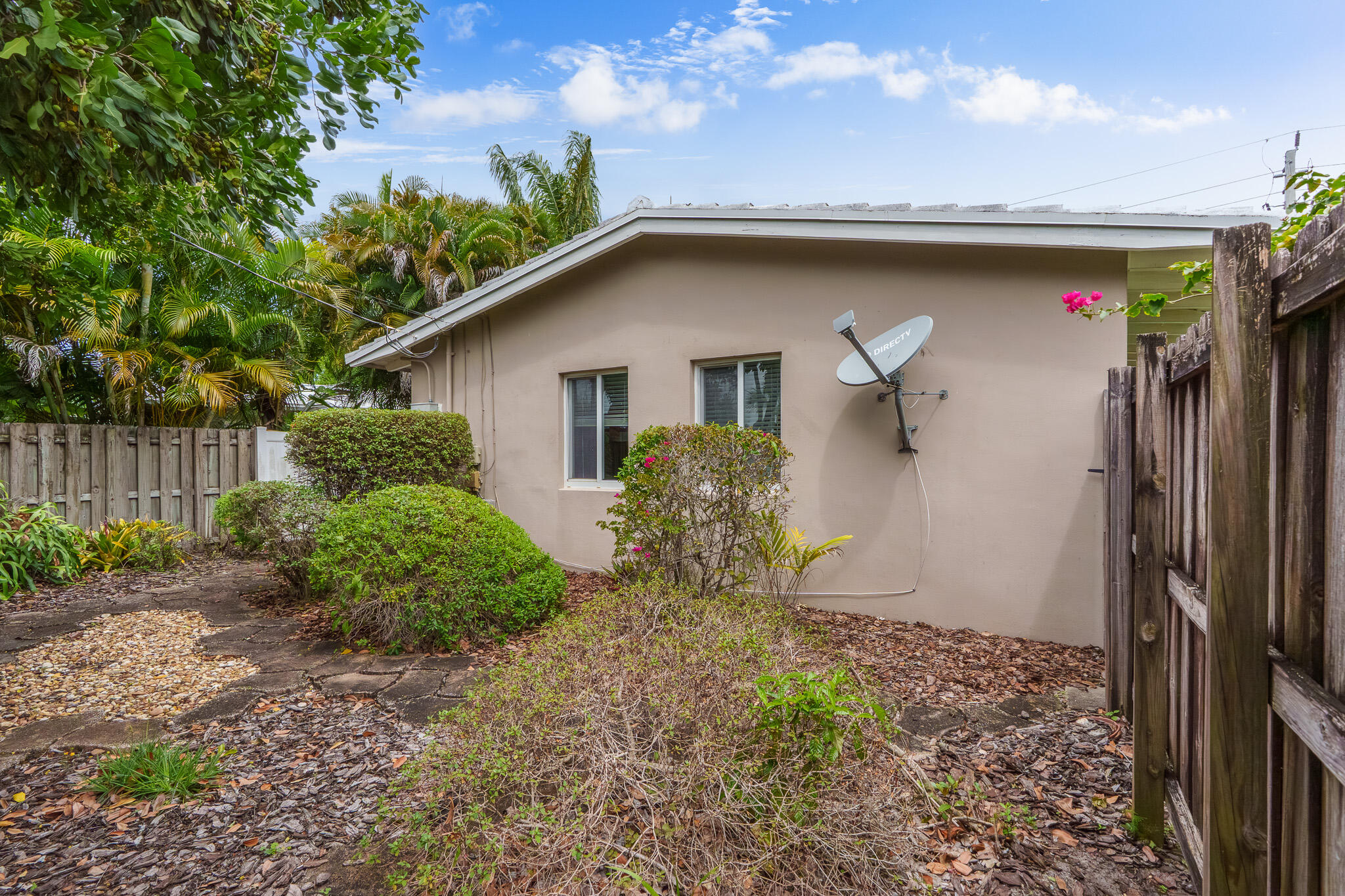 1617 NE 8th Fort Lauderdale, FL 33305