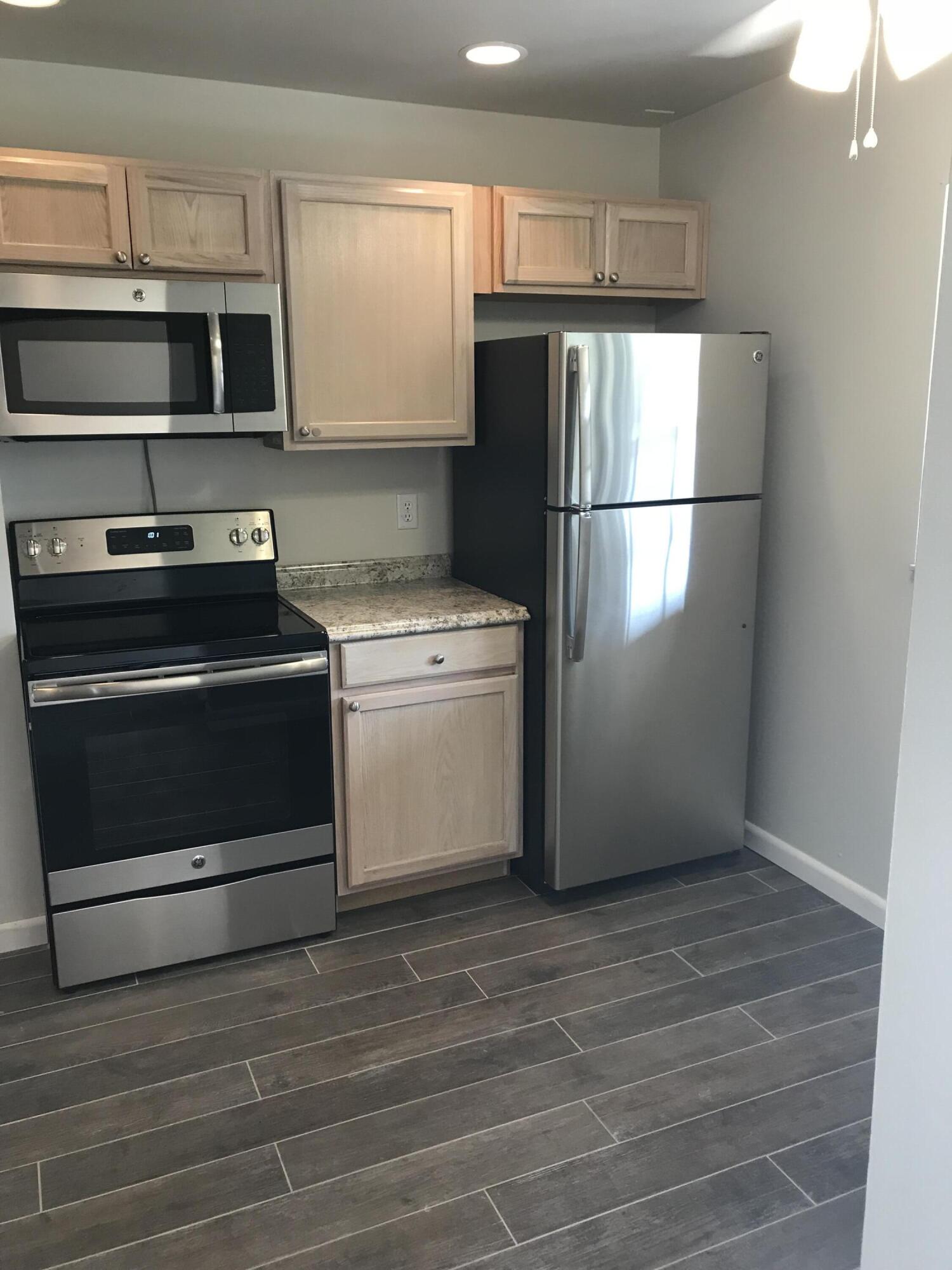 3629 NW 94th #5g