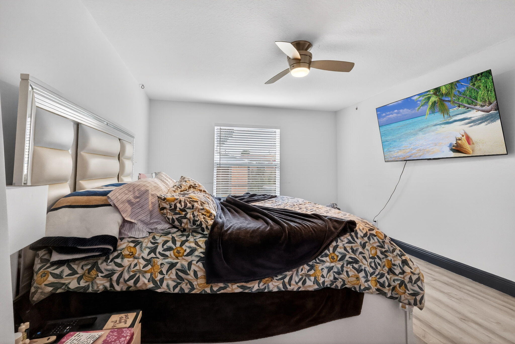 1691 W 26th Riviera Beach, FL 33404