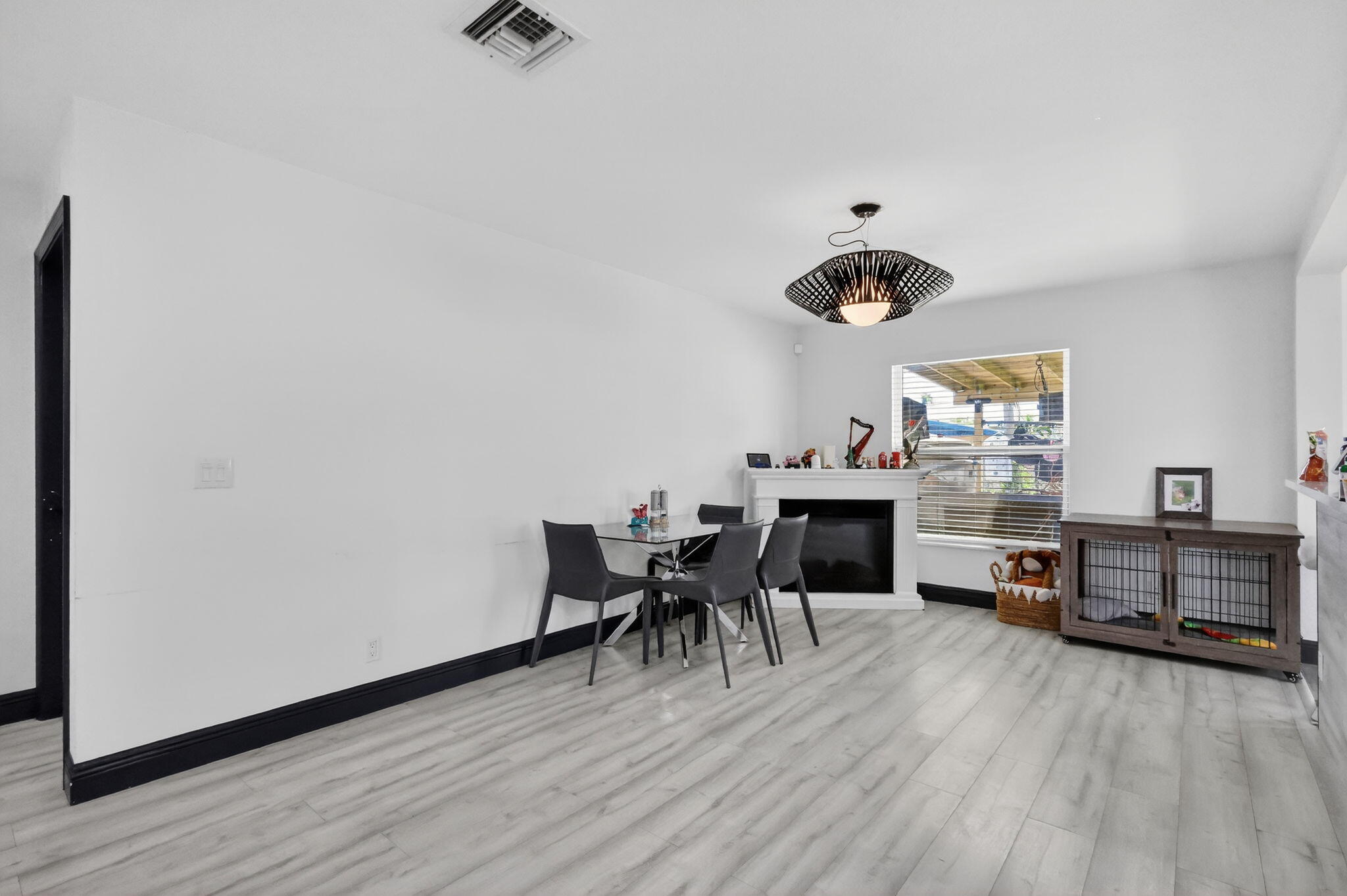 1691 W 26th Riviera Beach, FL 33404