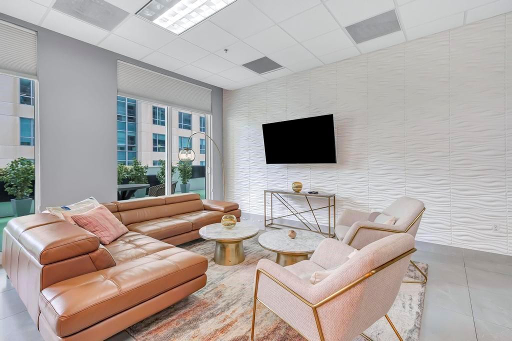 image The Club at Brickell Bay17