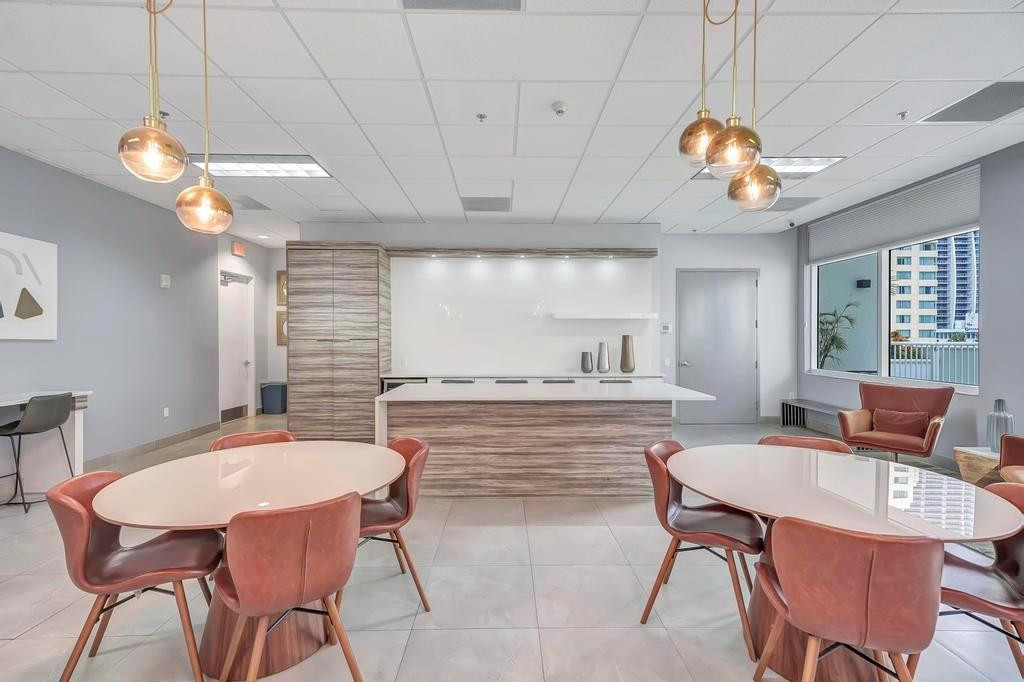 image The Club at Brickell Bay18