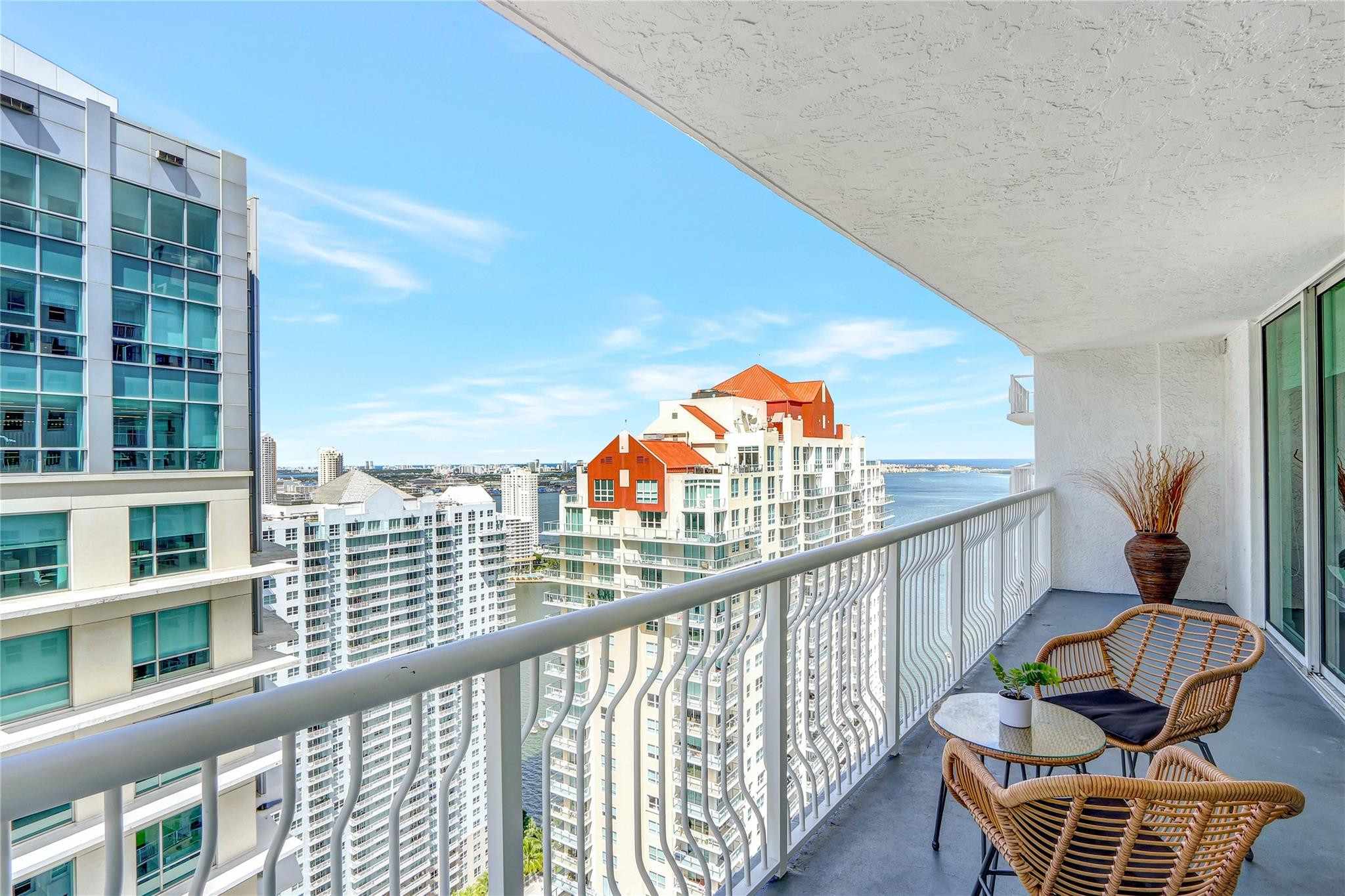 image The Club at Brickell Bay2