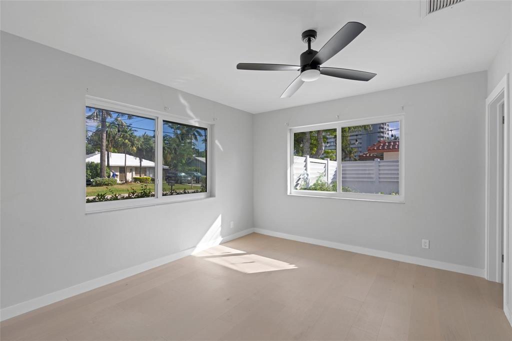 2000 SE 26th Fort Lauderdale, FL 33316