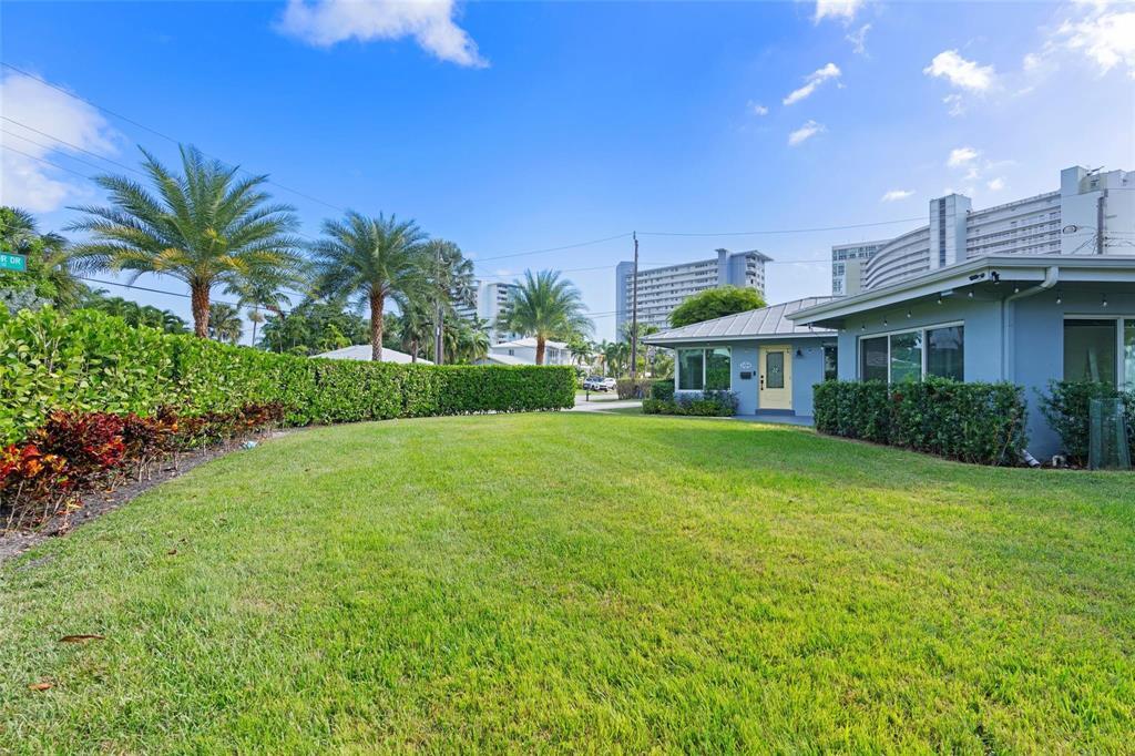 2000 SE 26th Fort Lauderdale, FL 33316