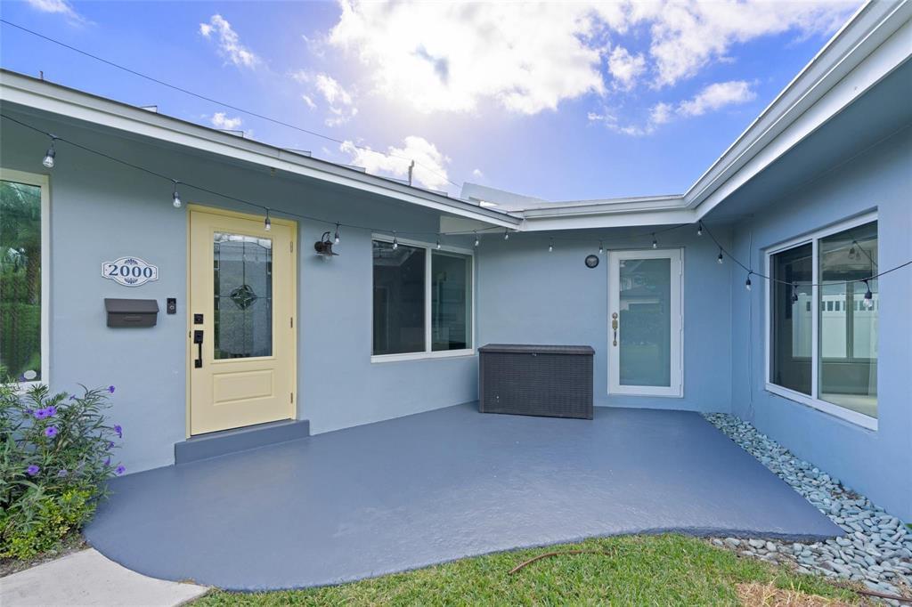 2000 SE 26th Fort Lauderdale, FL 33316