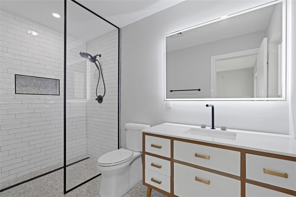 2000 SE 26th Fort Lauderdale, FL 33316