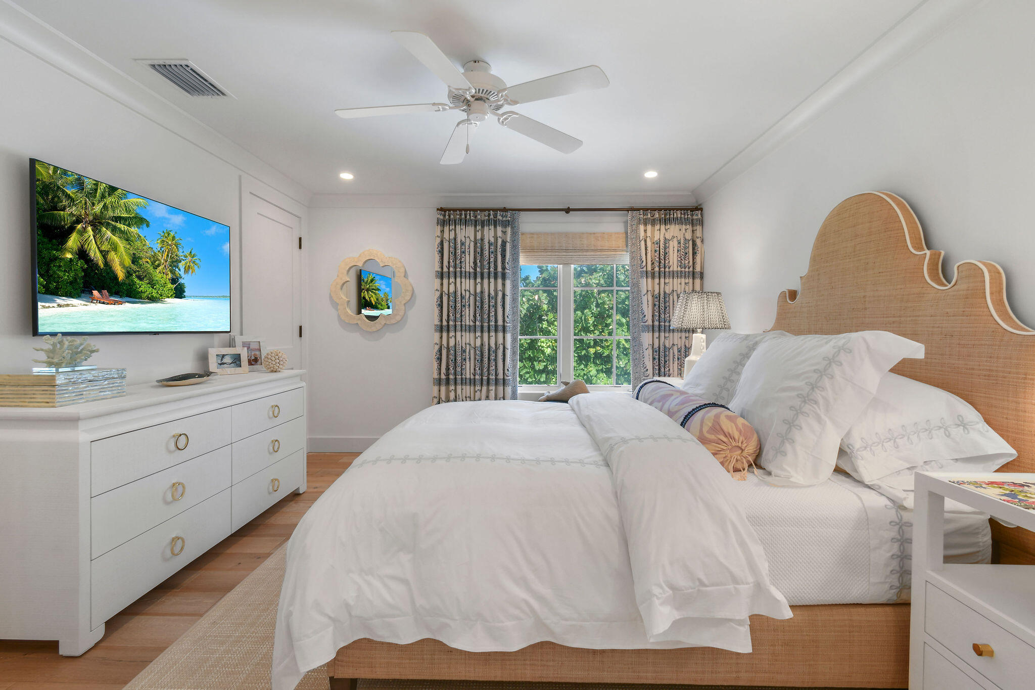 59 Colony Jupiter Inlet Colony, FL 33469