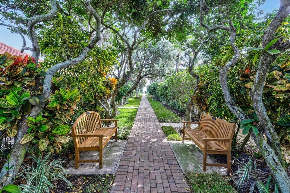 59 Colony Jupiter Inlet Colony, FL 33469