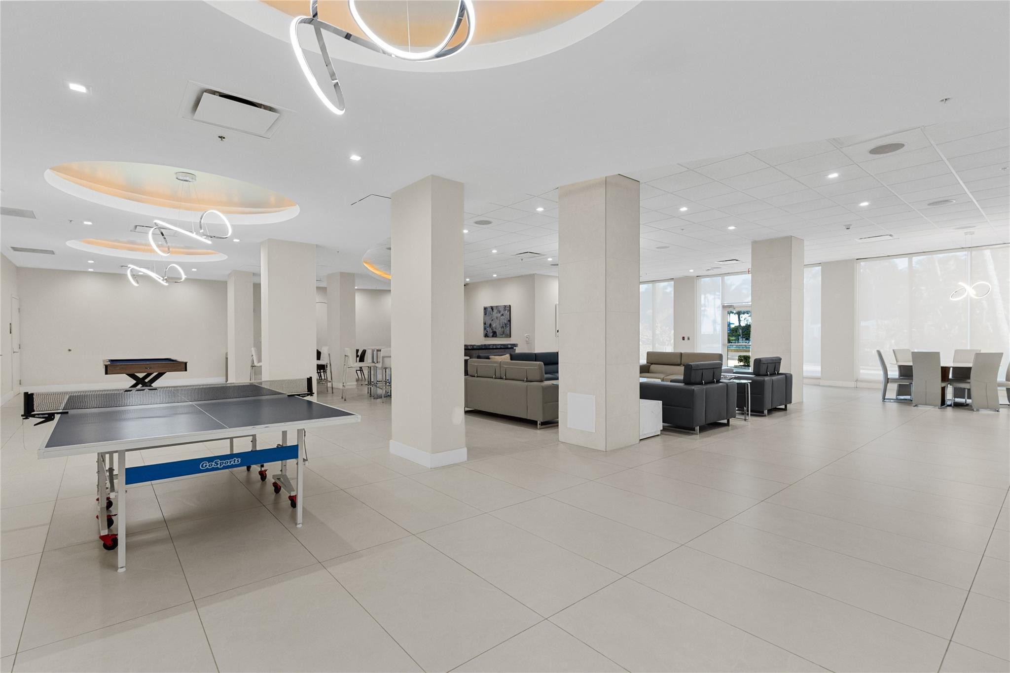 3001 S Ocean #727 Hollywood, FL 33019