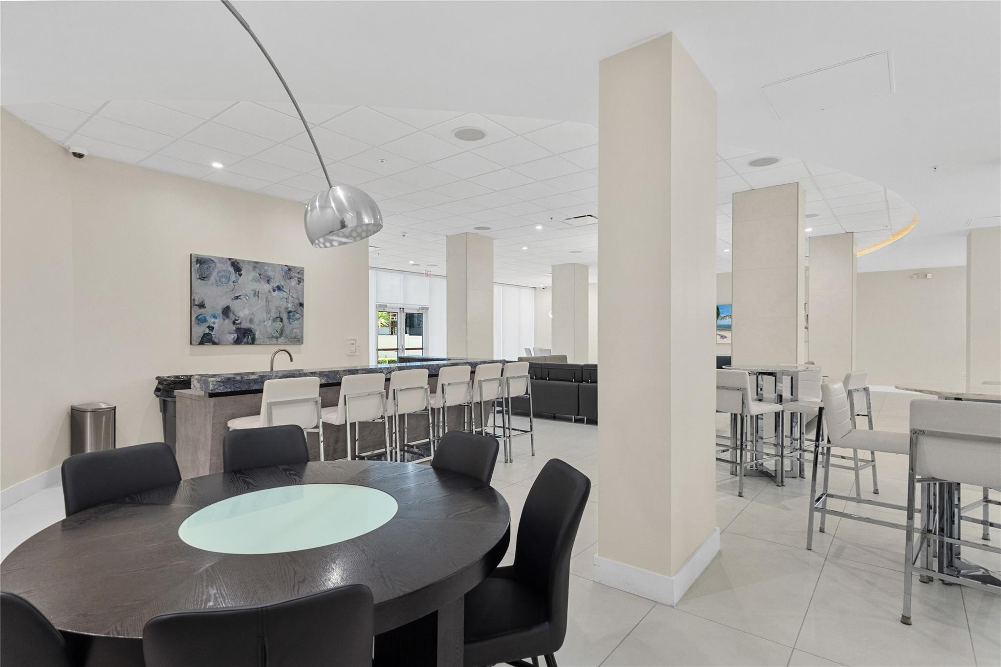 3001 S Ocean #727 Hollywood, FL 33019