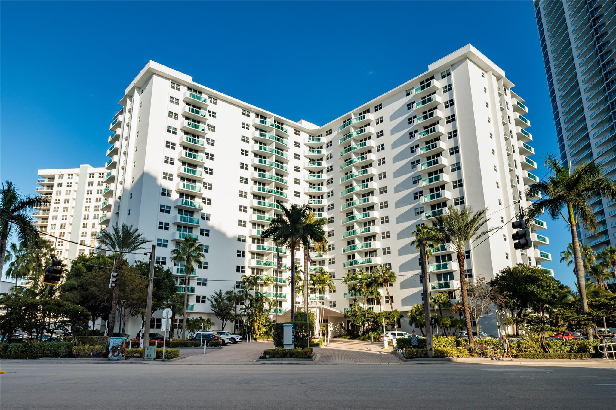 3001 S Ocean #727 Hollywood, FL 33019