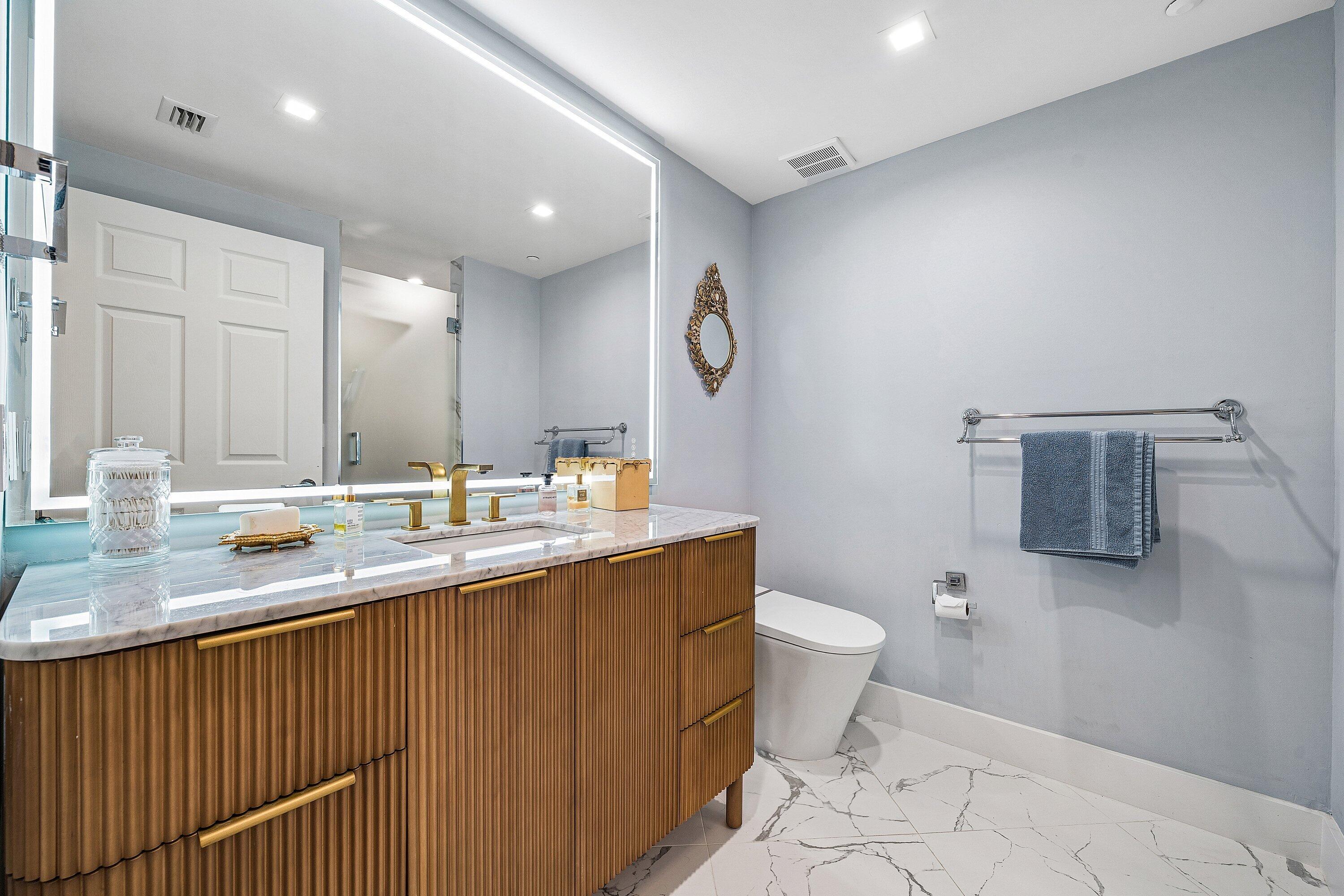 3100 N Ocean #2309 Fort Lauderdale, FL 33308