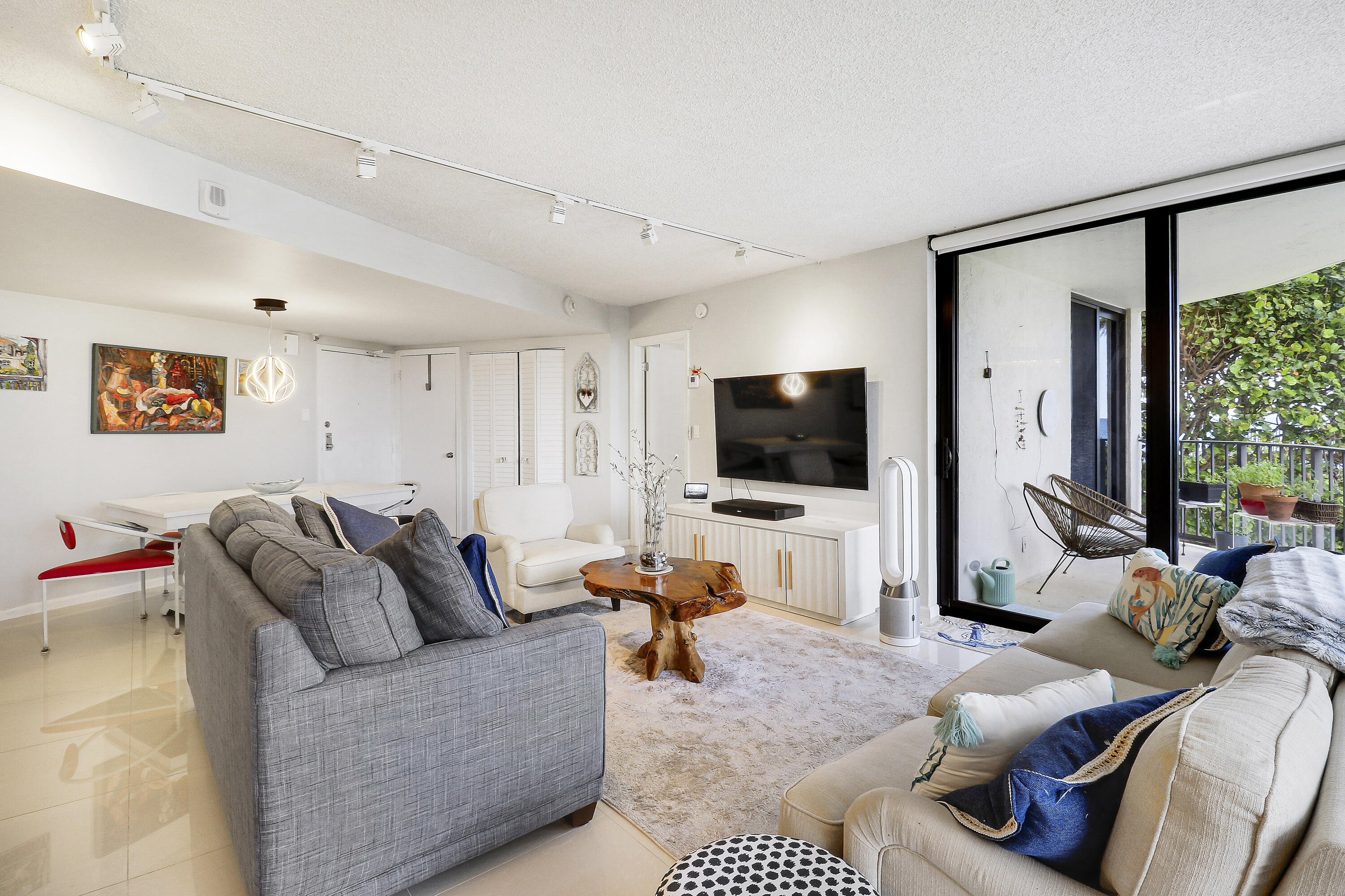 5420 N Ocean #204 Singer Island, FL 33404