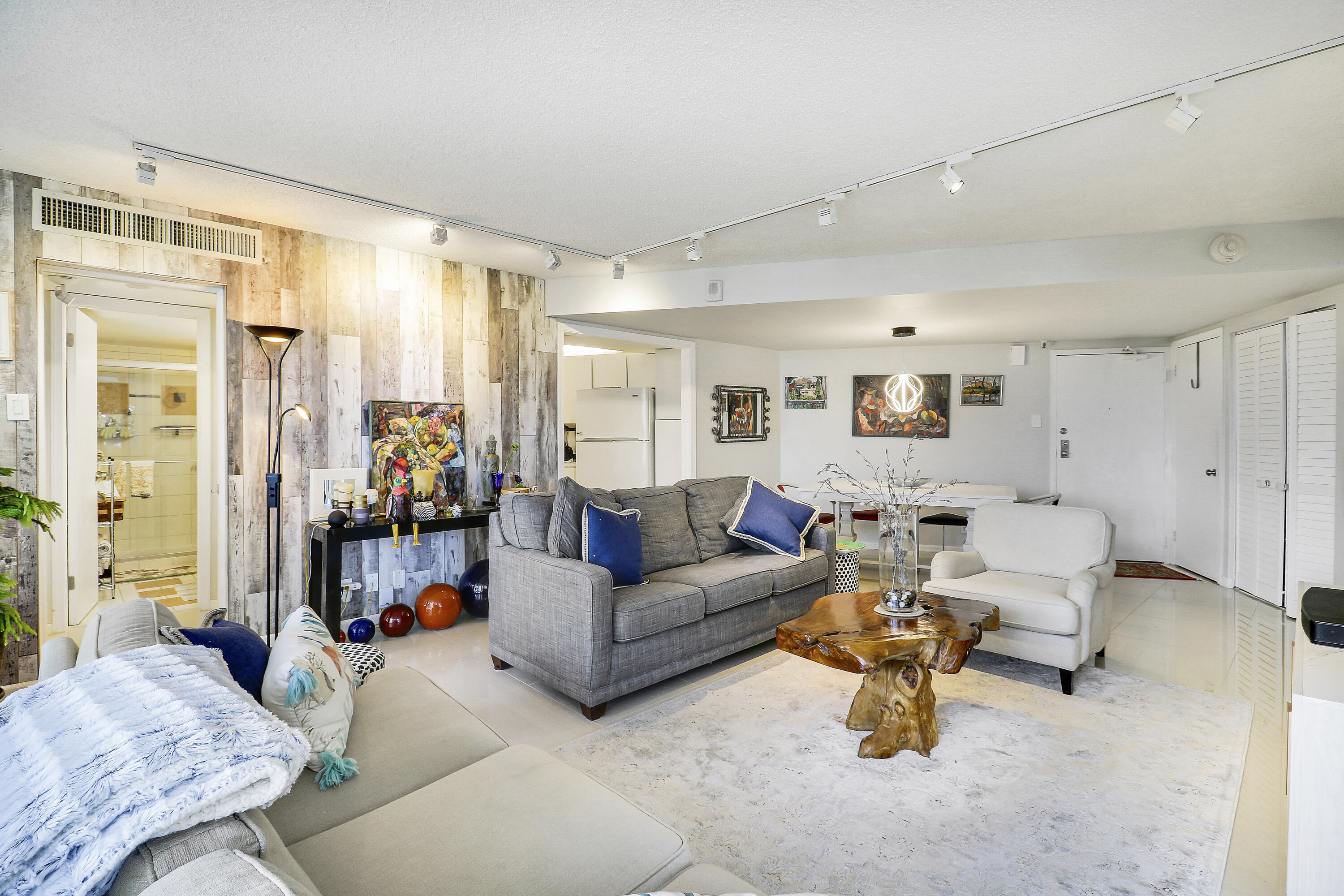 5420 N Ocean #204 Singer Island, FL 33404