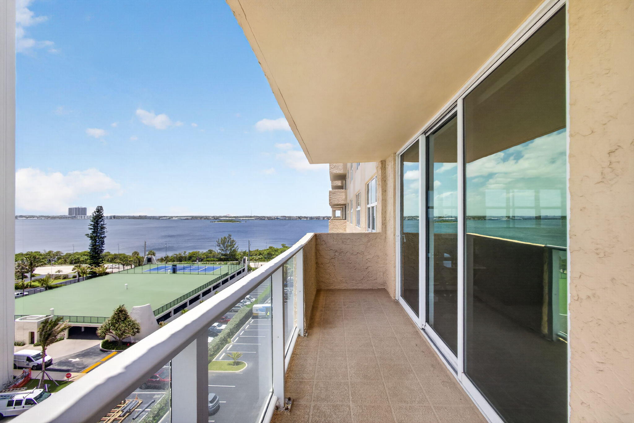 5440 N Ocean #807 Singer Island, FL 33404