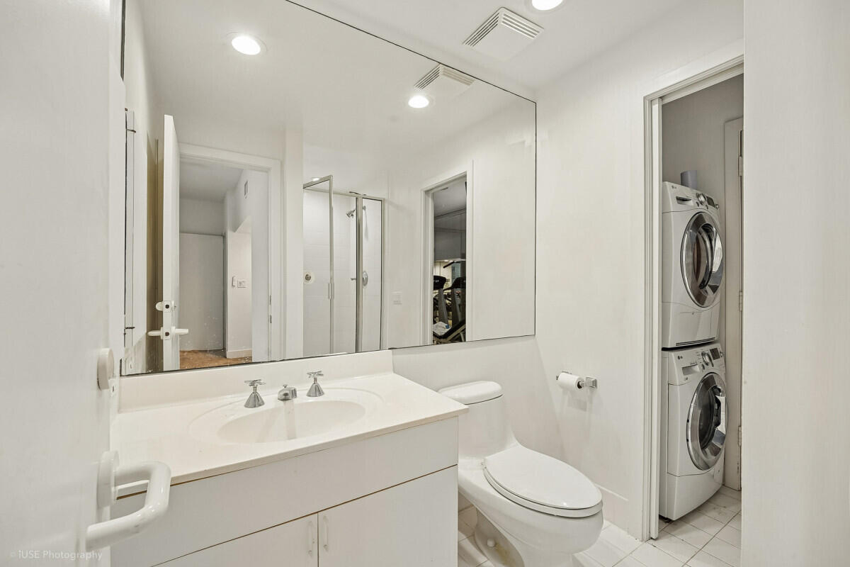 1343 Ponce De Leon Fort Lauderdale, FL 33316