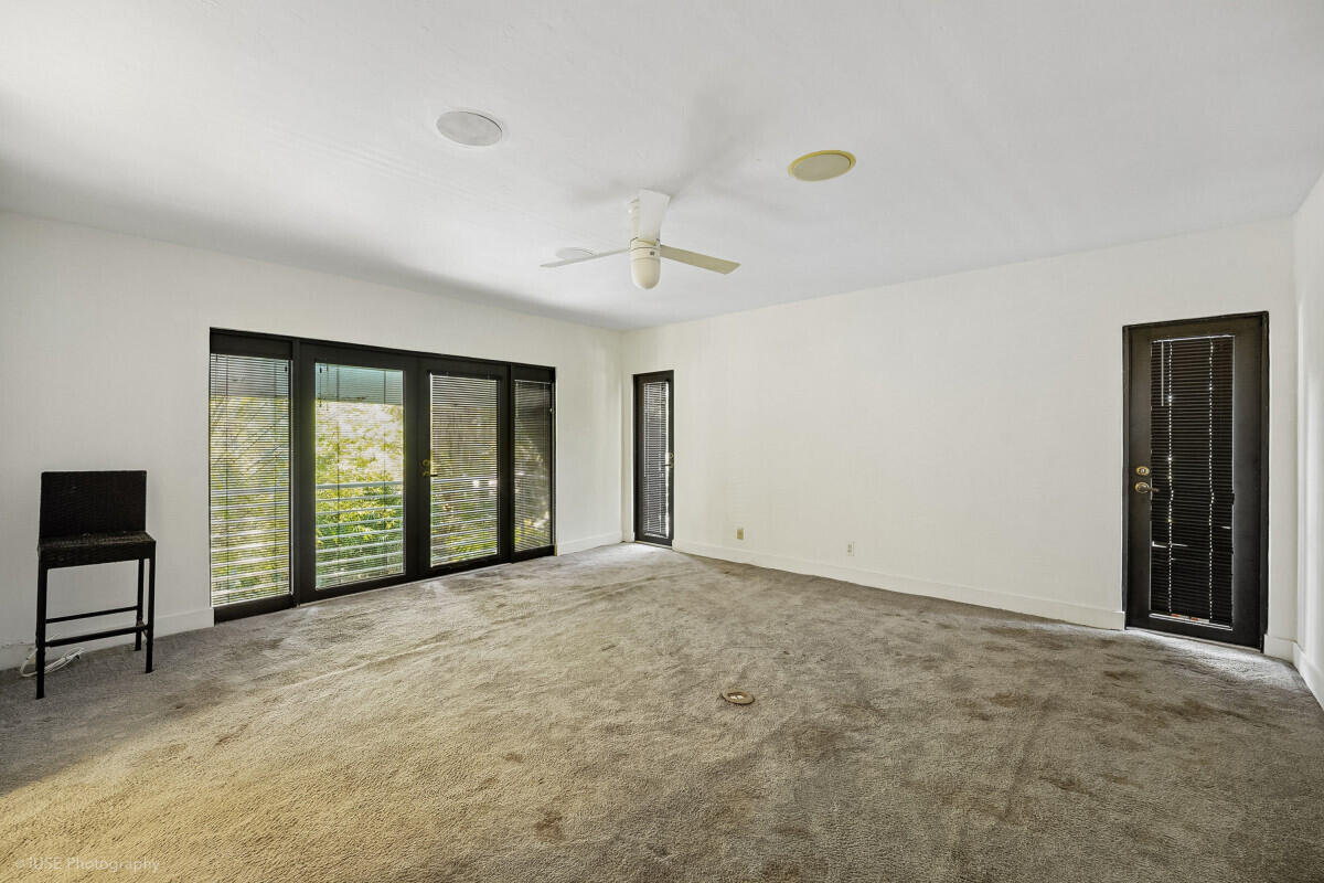1343 Ponce De Leon Fort Lauderdale, FL 33316