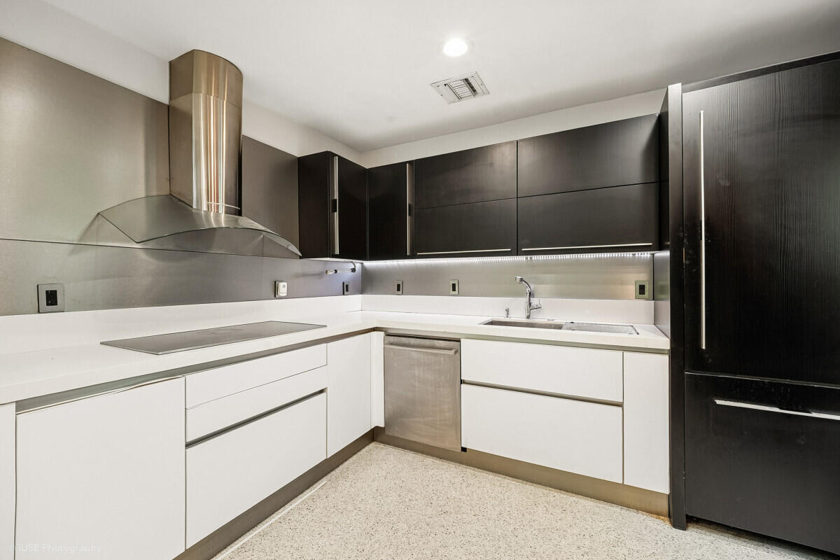 1343 Ponce De Leon Fort Lauderdale, FL 33316