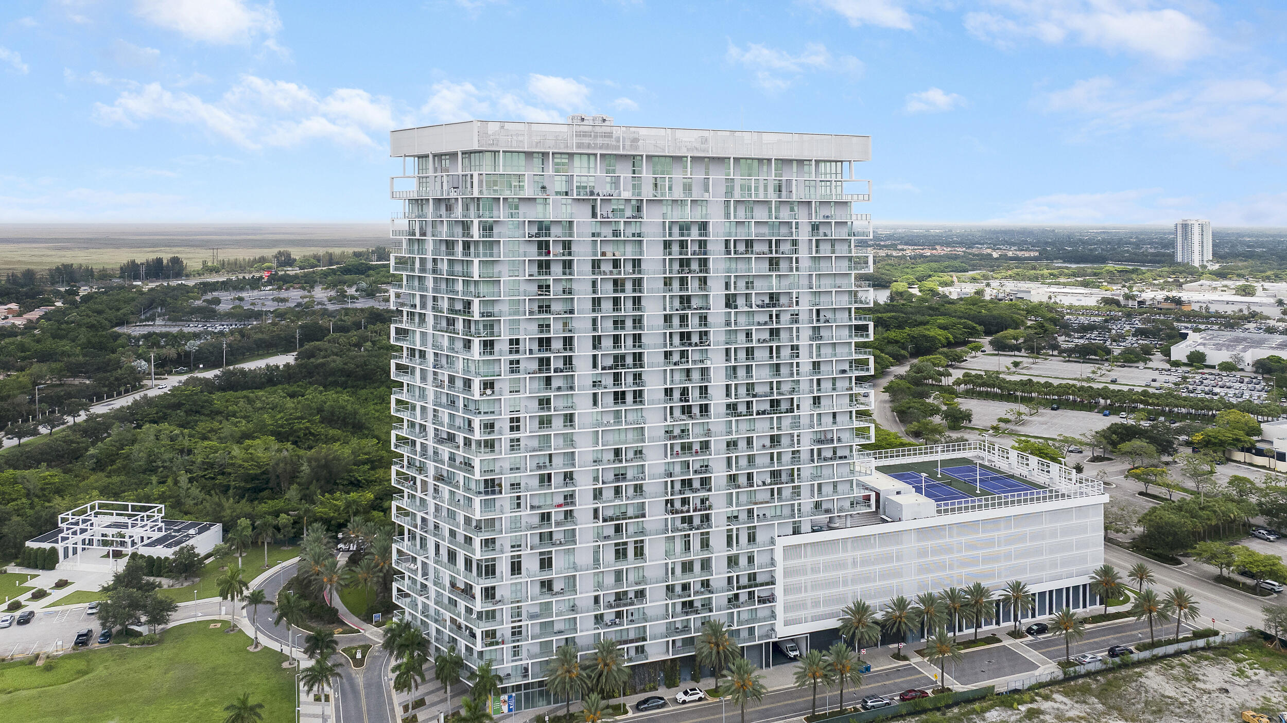 2000 Metropica #1503 Sunrise, FL 33323