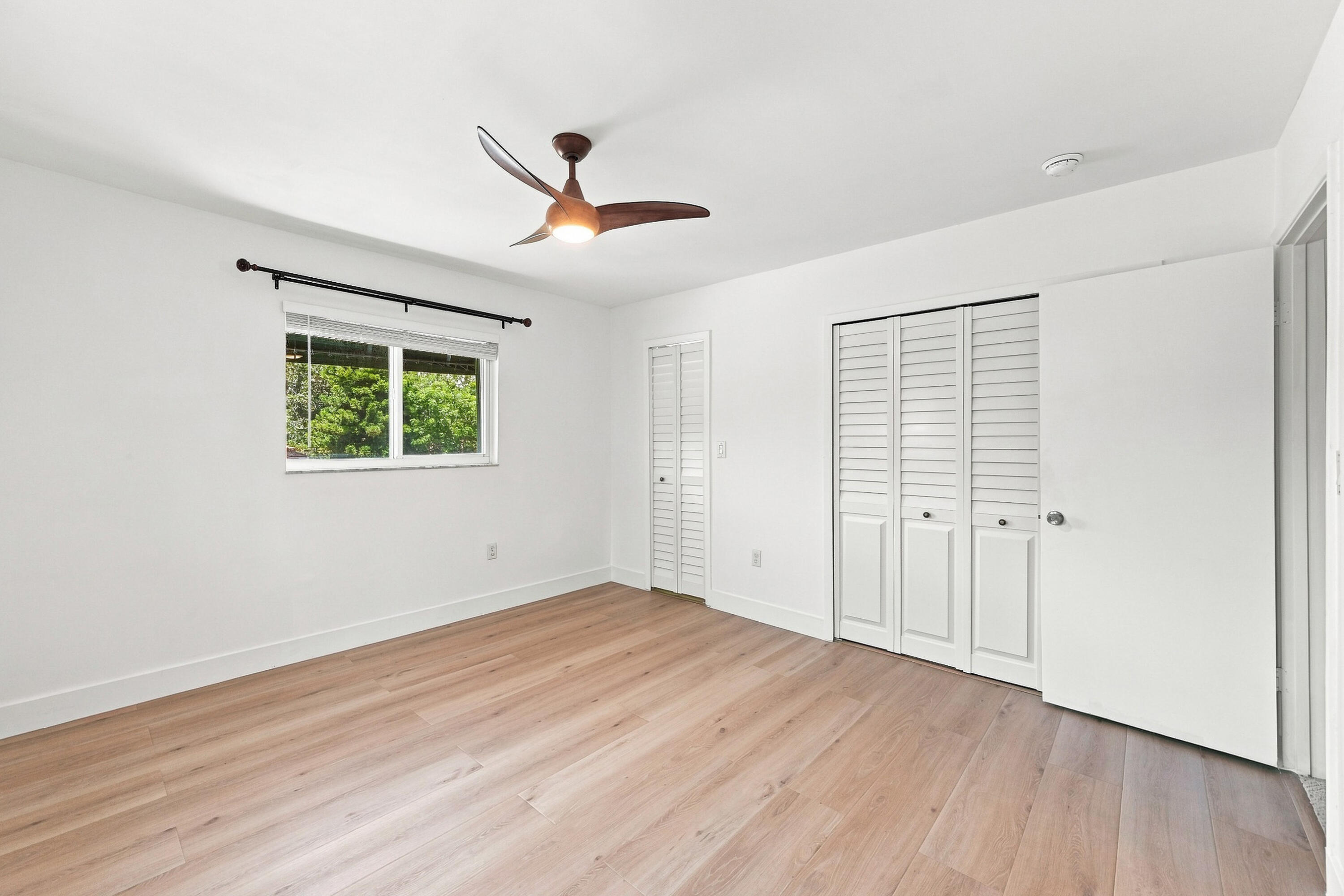 3203 Mcdonald #3203 Miami, FL 33133