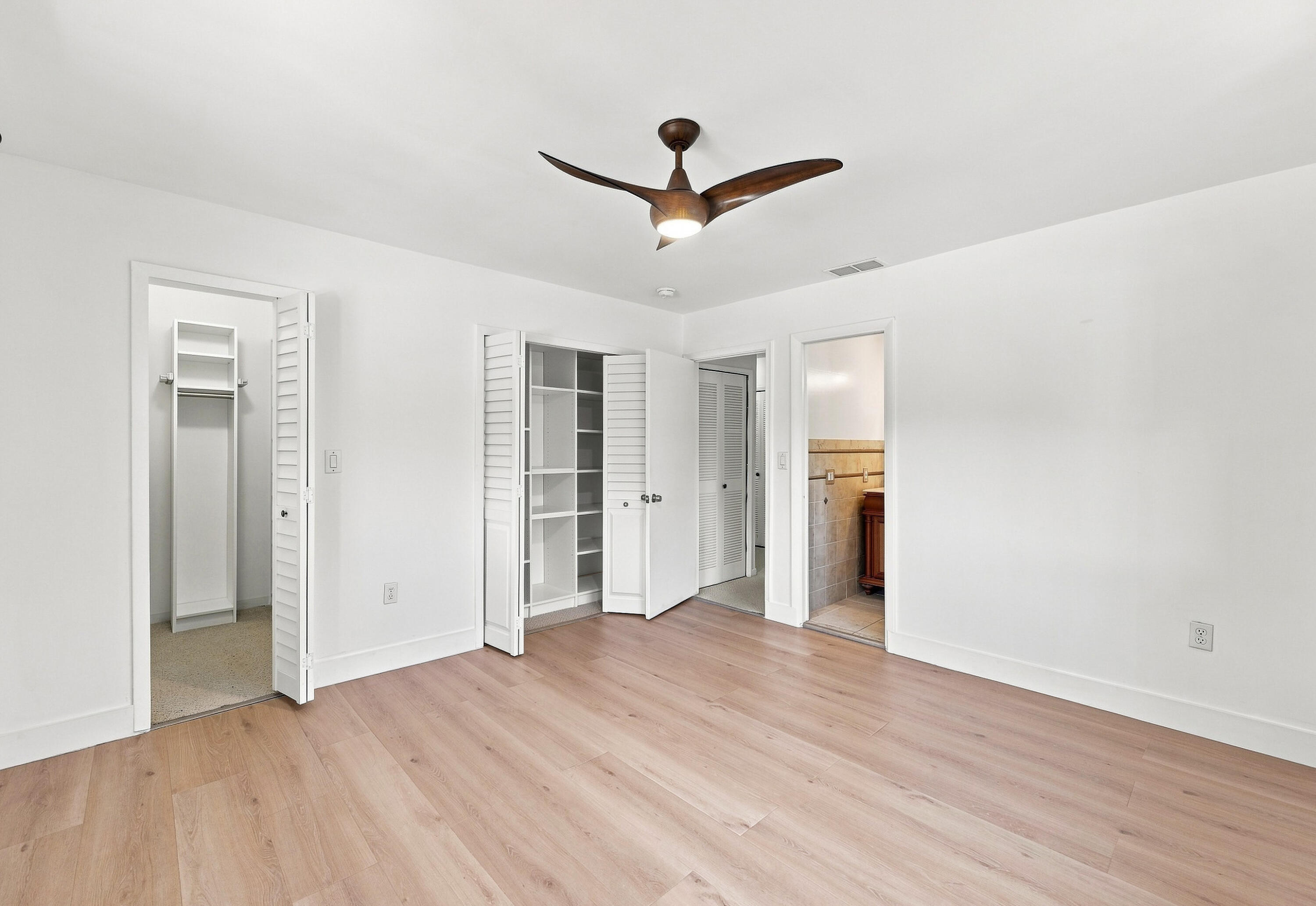 3203 Mcdonald #3203 Miami, FL 33133