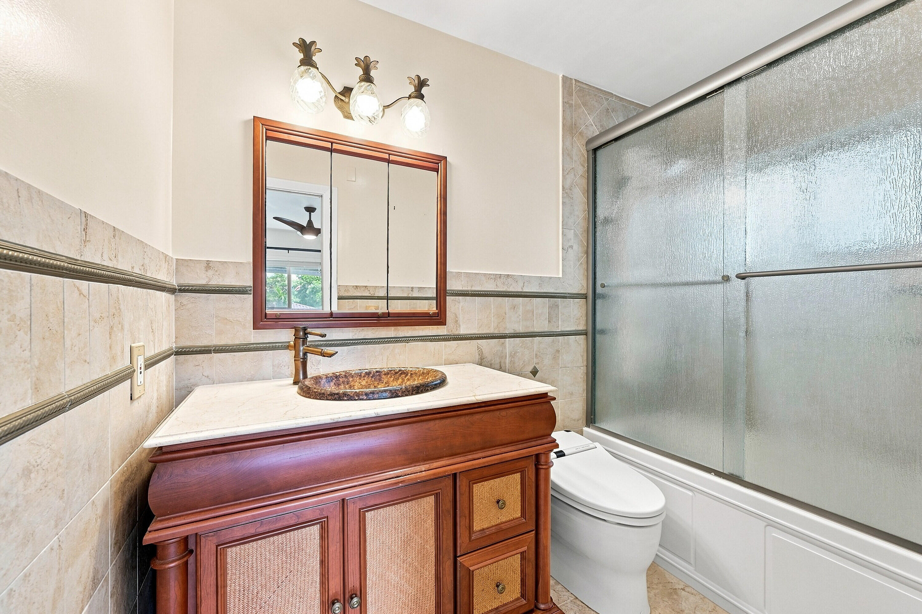 3203 Mcdonald #3203 Miami, FL 33133
