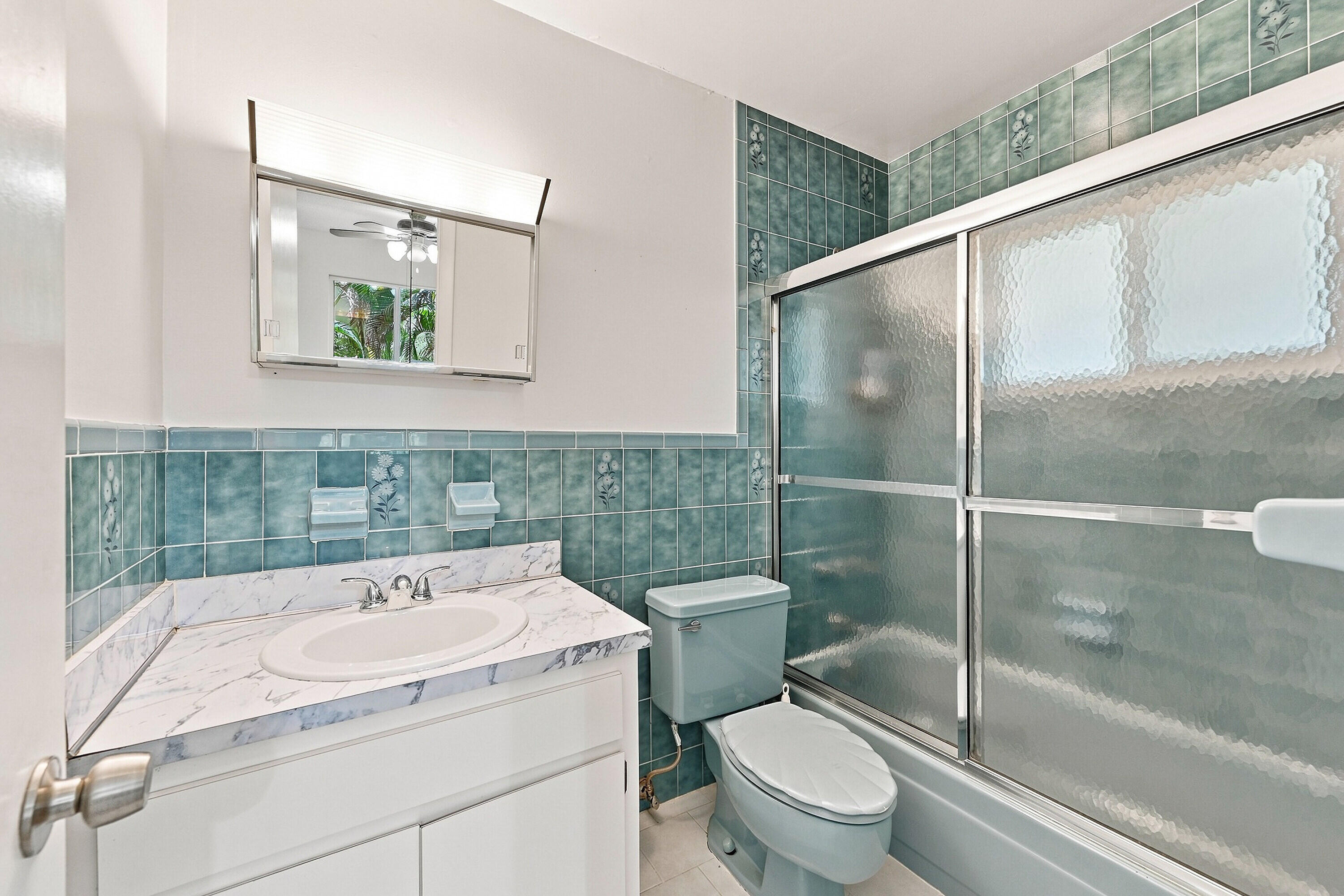 3203 Mcdonald #3203 Miami, FL 33133