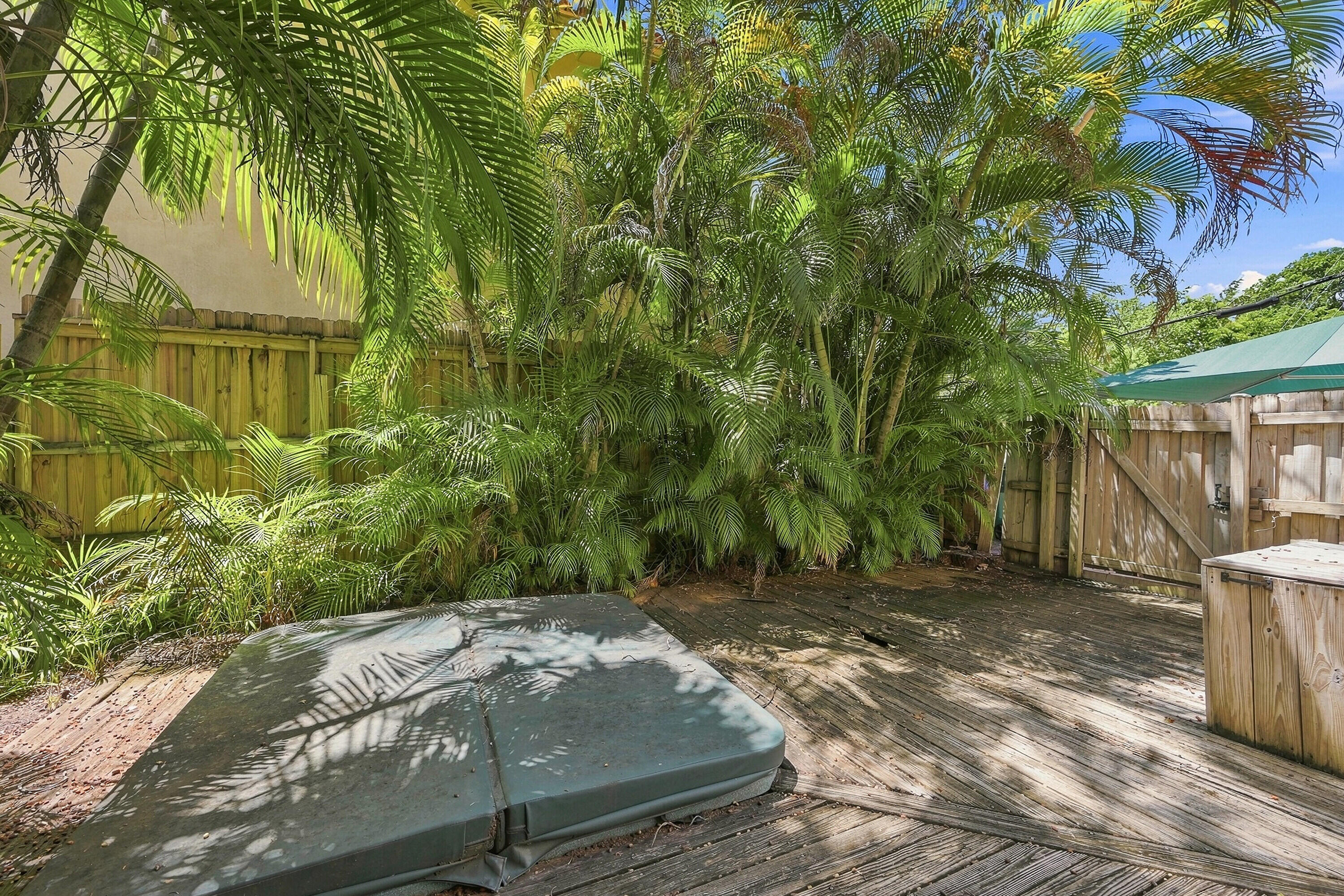 3203 Mcdonald #3203 Miami, FL 33133